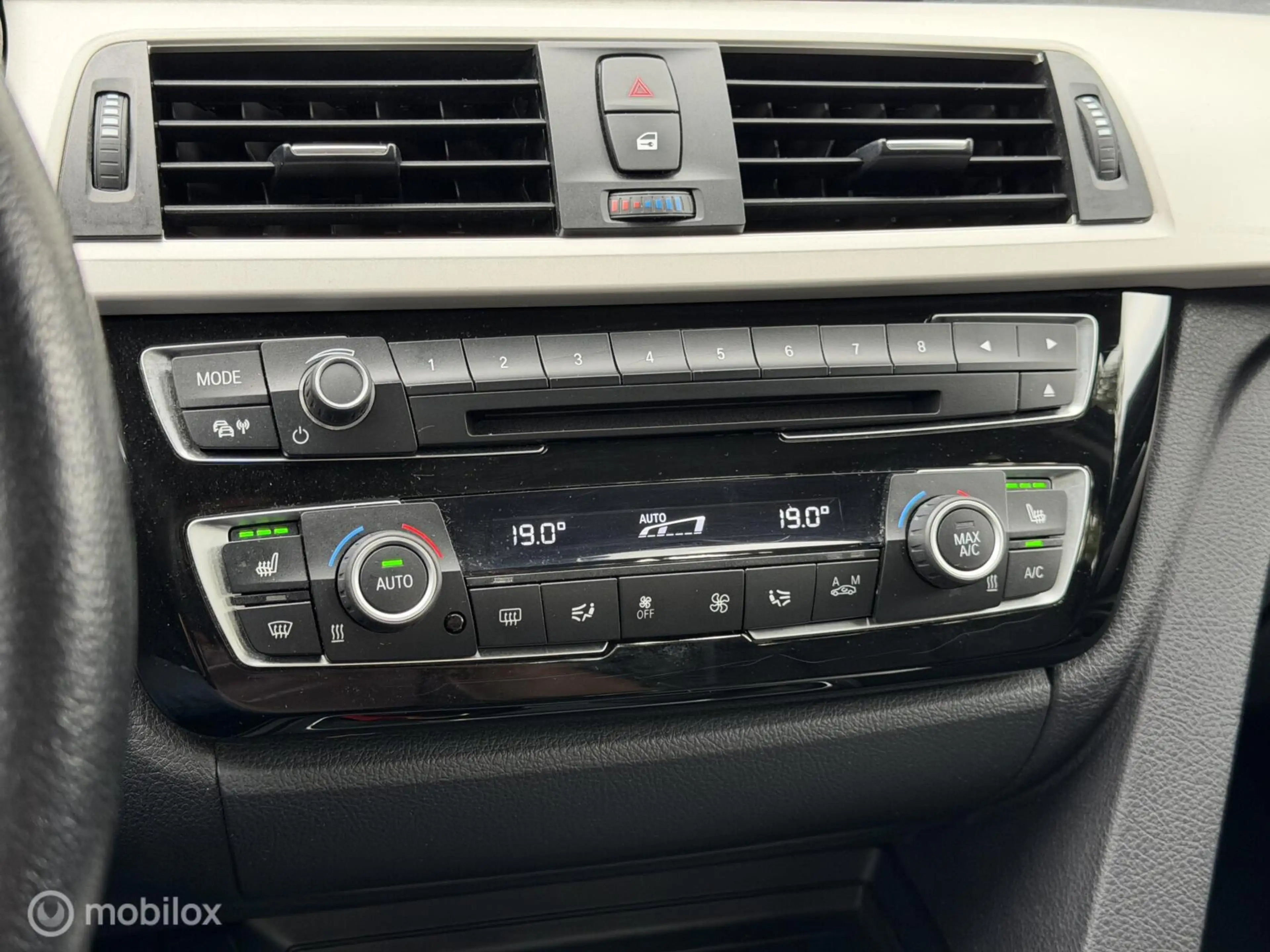 BMW 318 3-serie 318i LCI High Executive Leder Stoelverwarm — photo 19