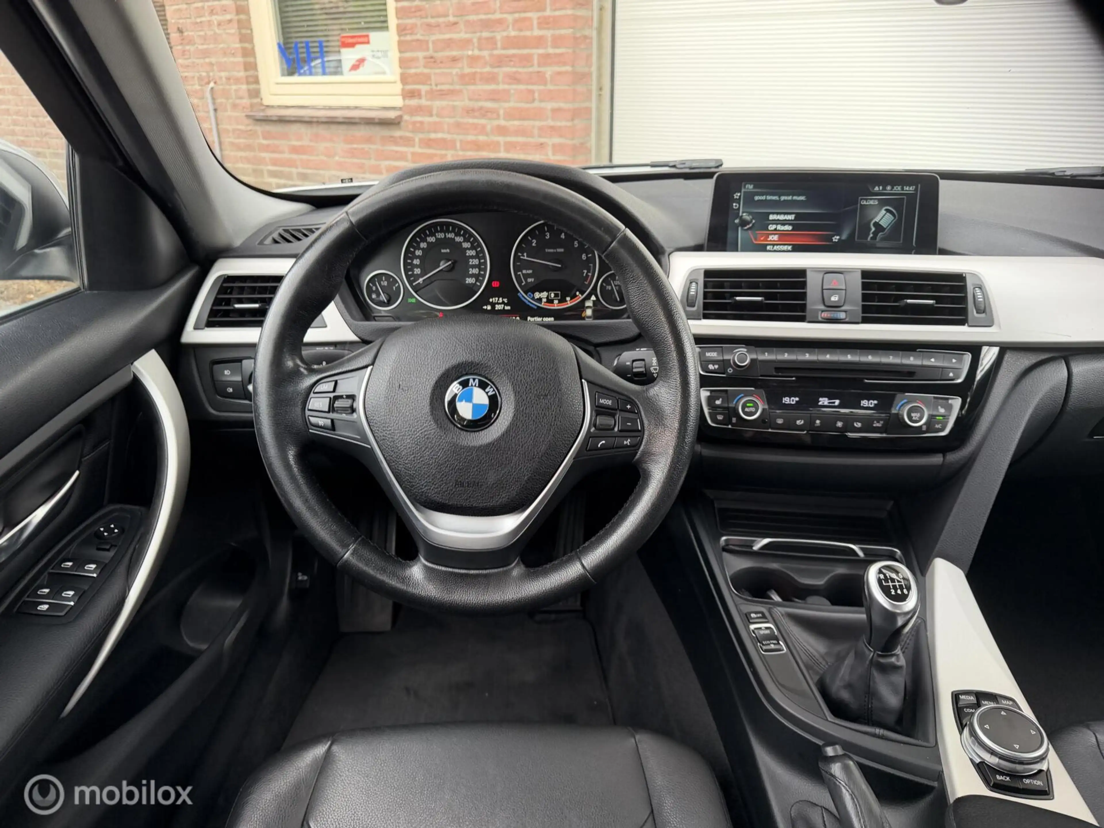 BMW 318 3-serie 318i LCI High Executive Leder Stoelverwarm — photo 10