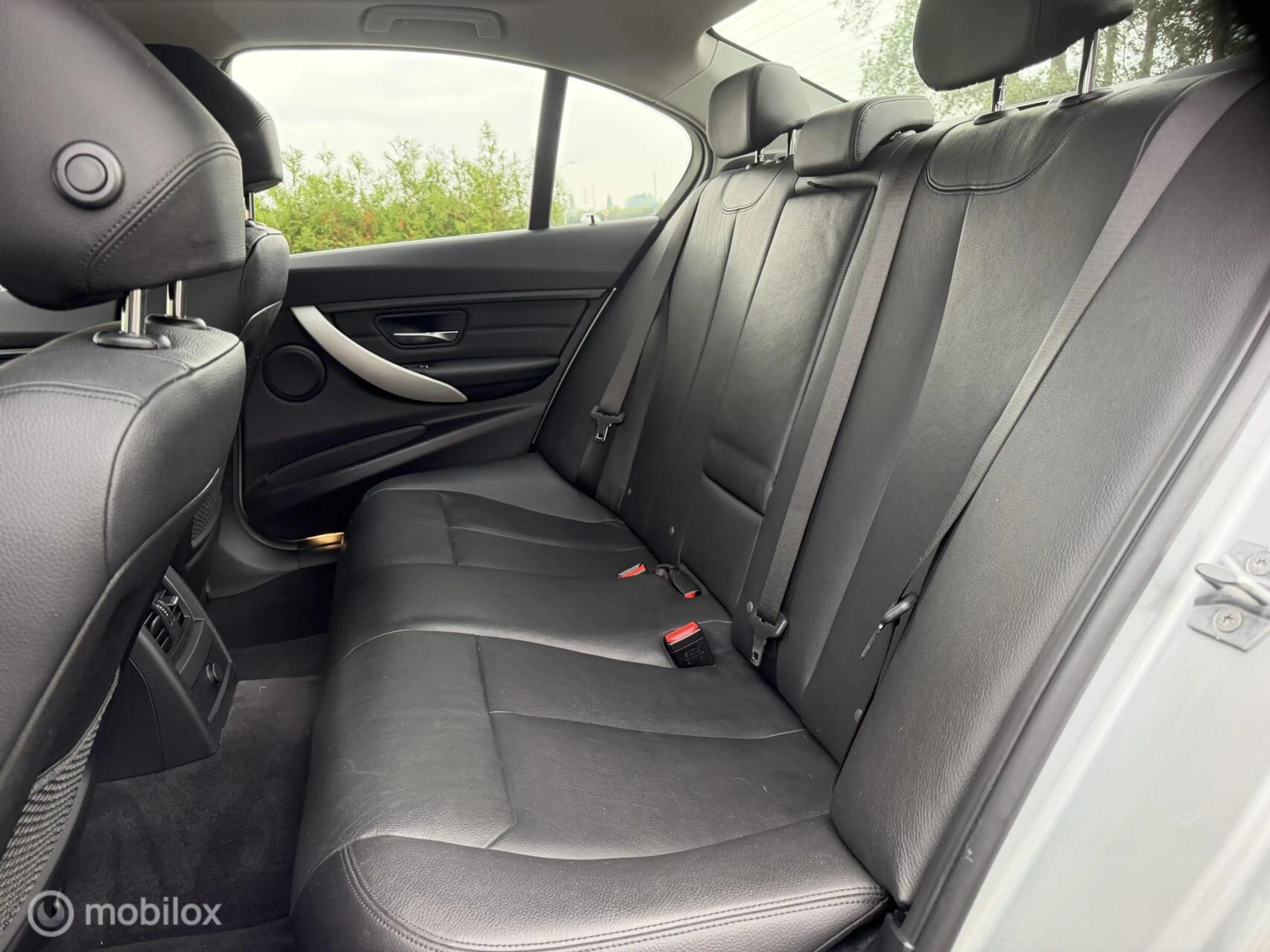 BMW 318 3-serie 318i LCI High Executive Leder Stoelverwarm — photo 20