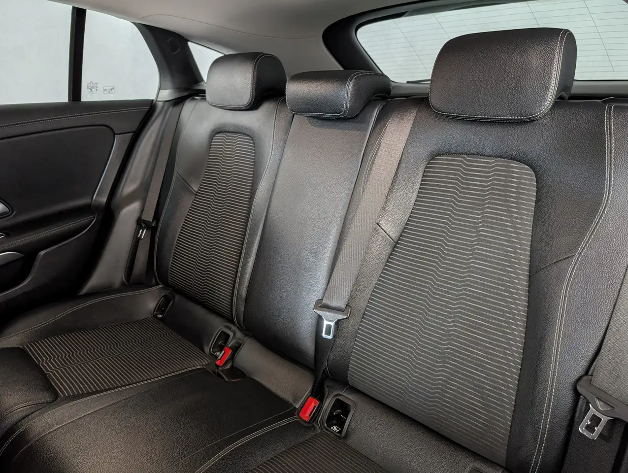 Mercedes-Benz CLA 180 SHOOTING BRAKE 180d Automatic Sport 16