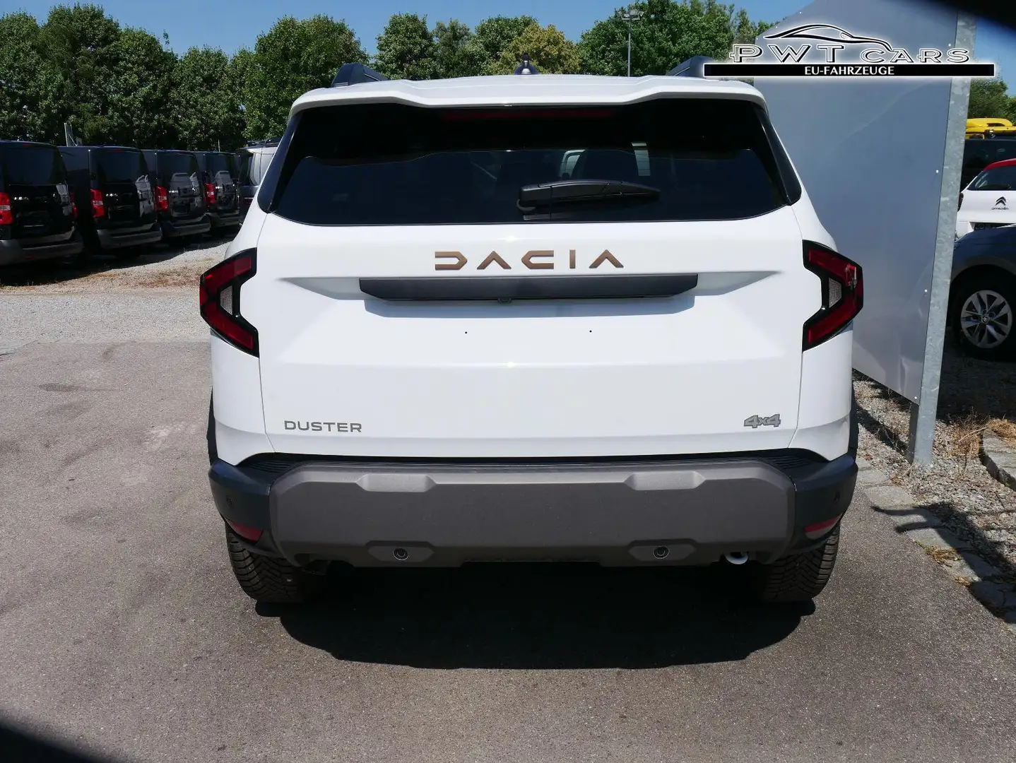 Dacia Duster Extreme TCe 130 4x4 Extreme*NAVI*360°Kamera*PDC... Weiß - 2