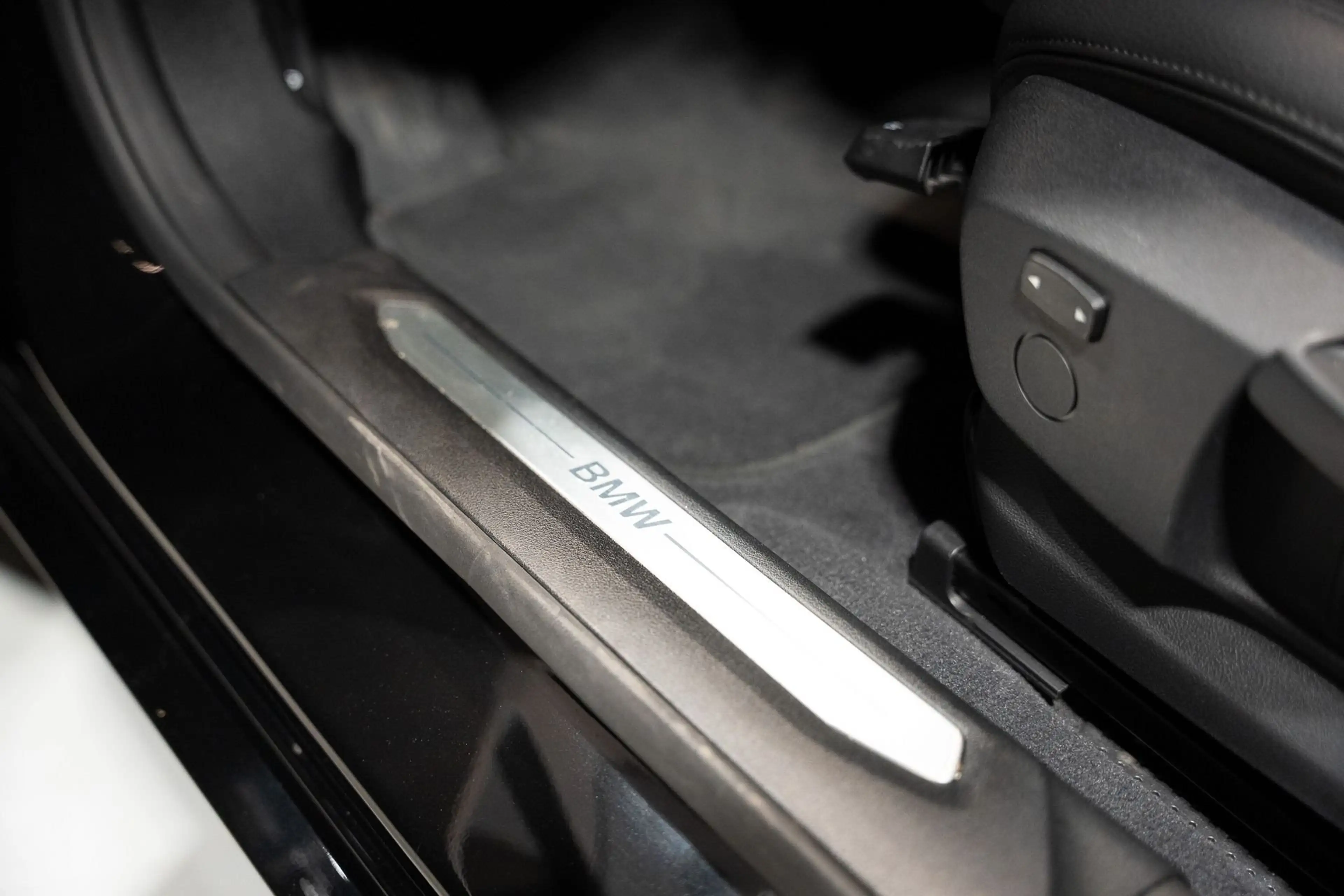BMW 216 216d — photo 13