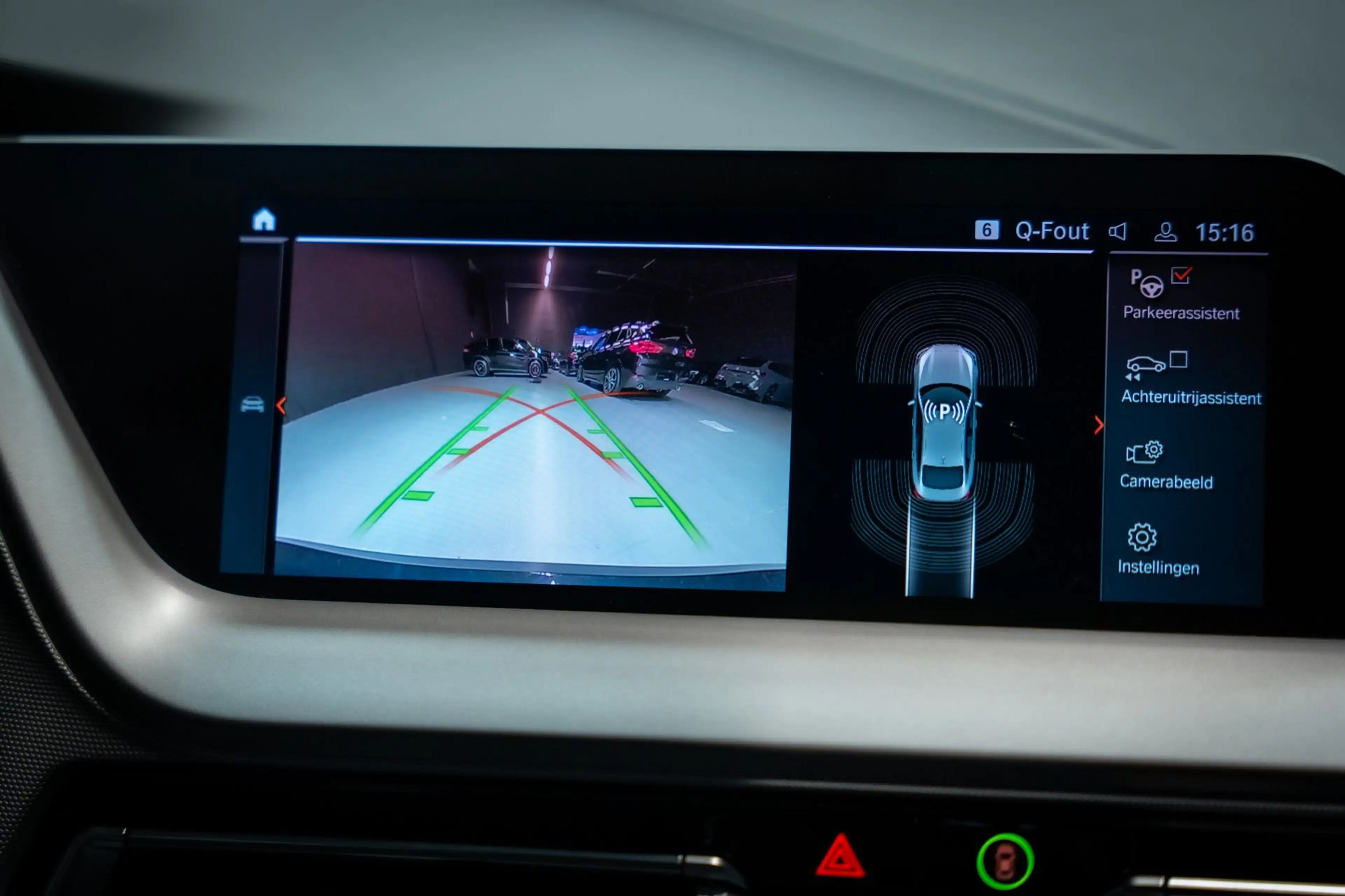 BMW 216 216d — photo 11