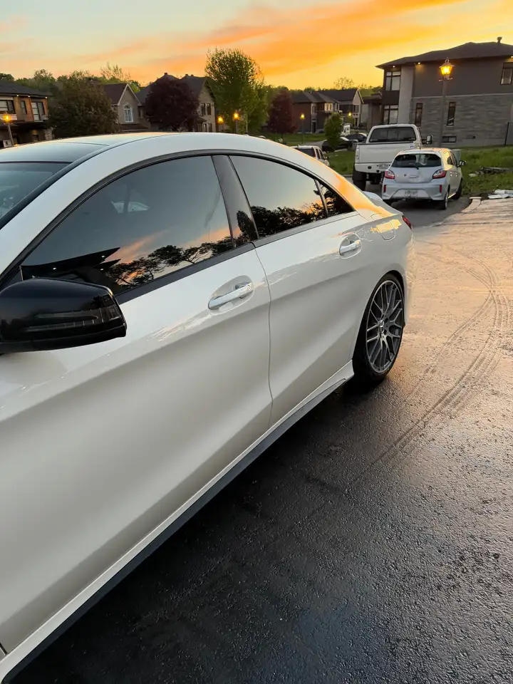 Mercedes-Benz CLA снимка Mercedes-Benz CLA