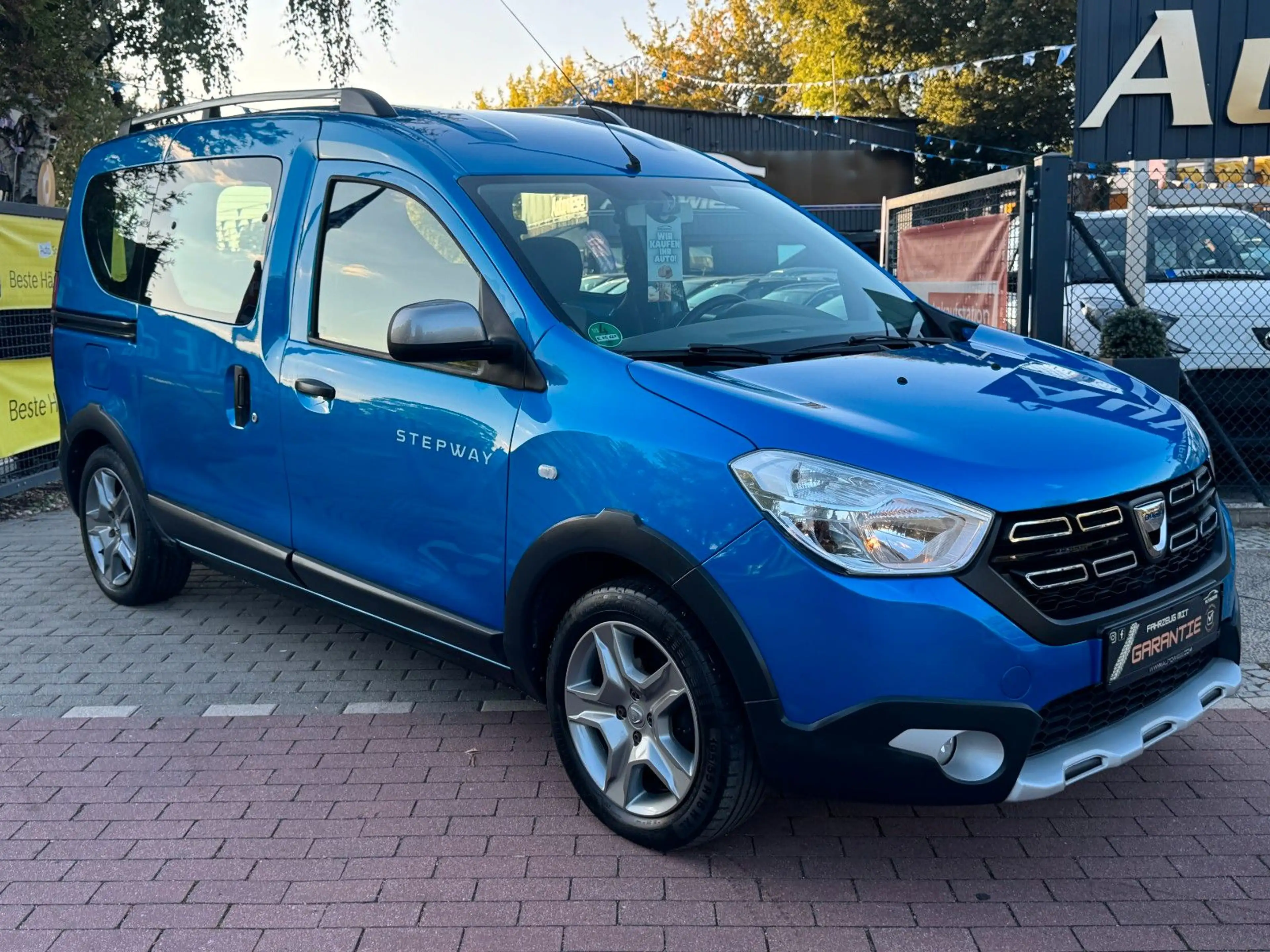 Dacia Dokker Stepway 1.6*Navi*Tempomat*PDC*