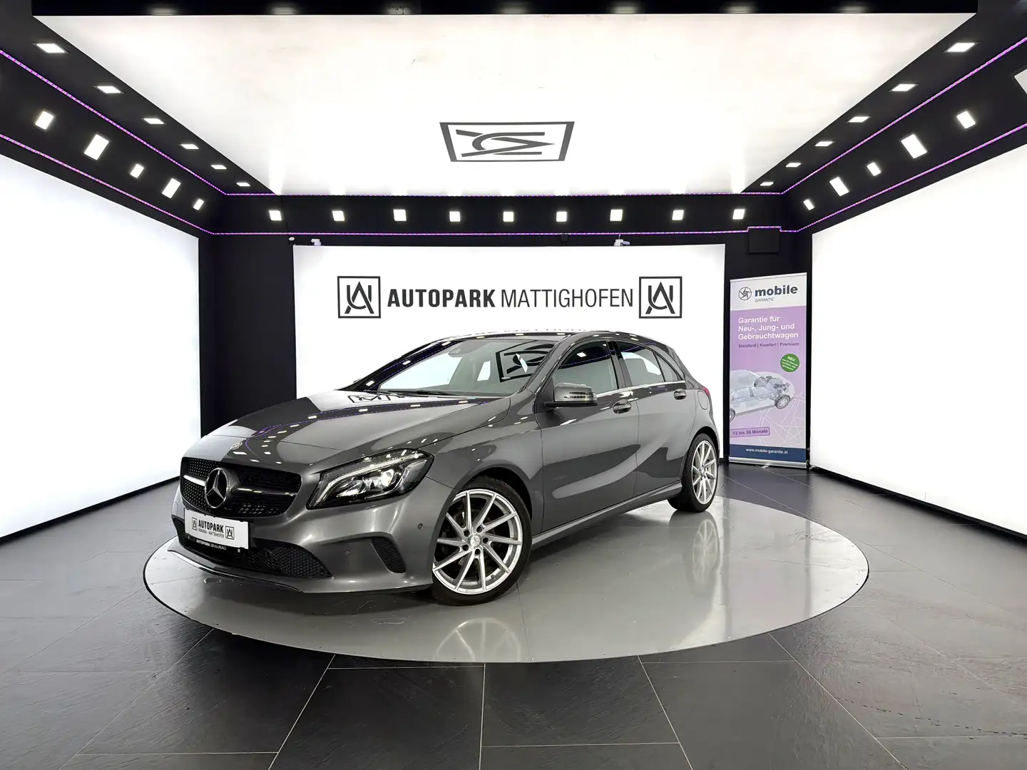 Mercedes-Benz A 180 d Style BlueEfficiency Aut. *LED*NAVI*TEMPO* Grau - 1
