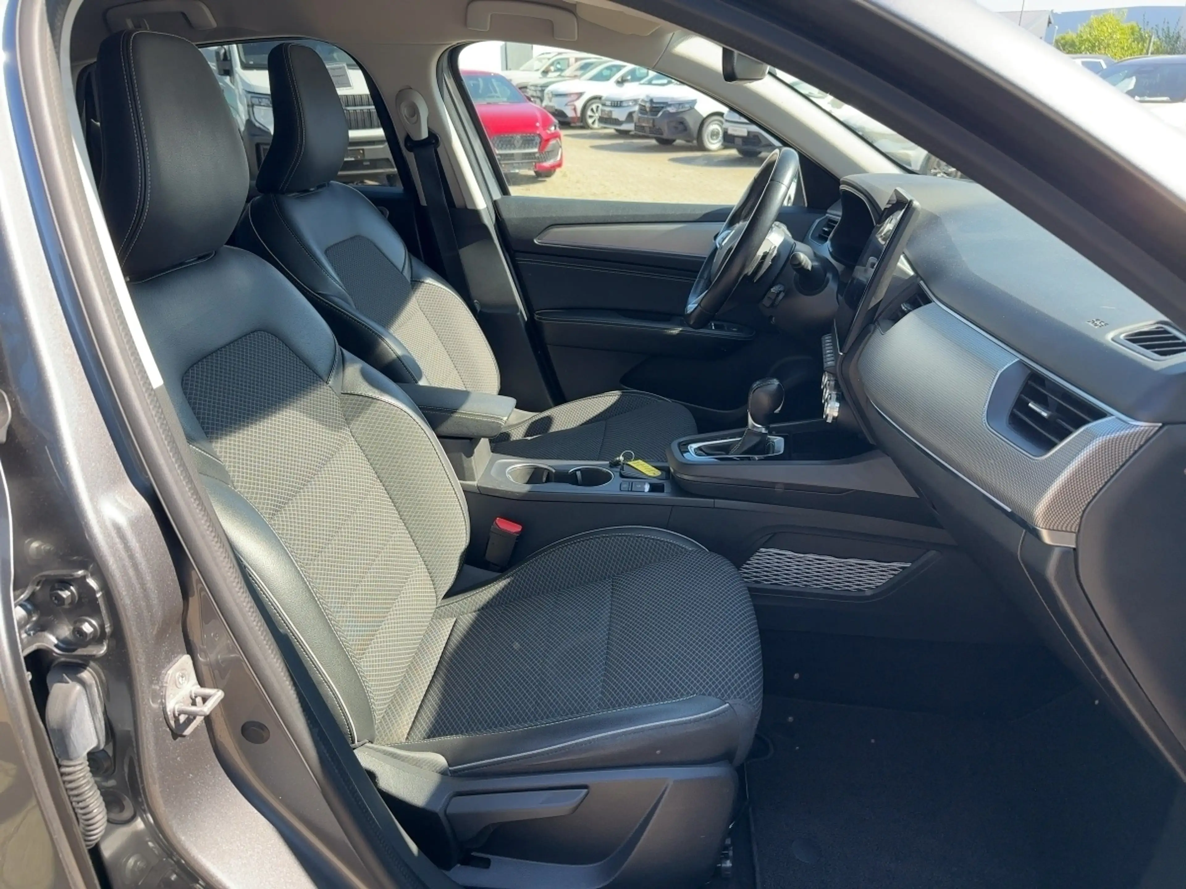 Renault Arkana INTENS TCe 140 Automatik — photo 11