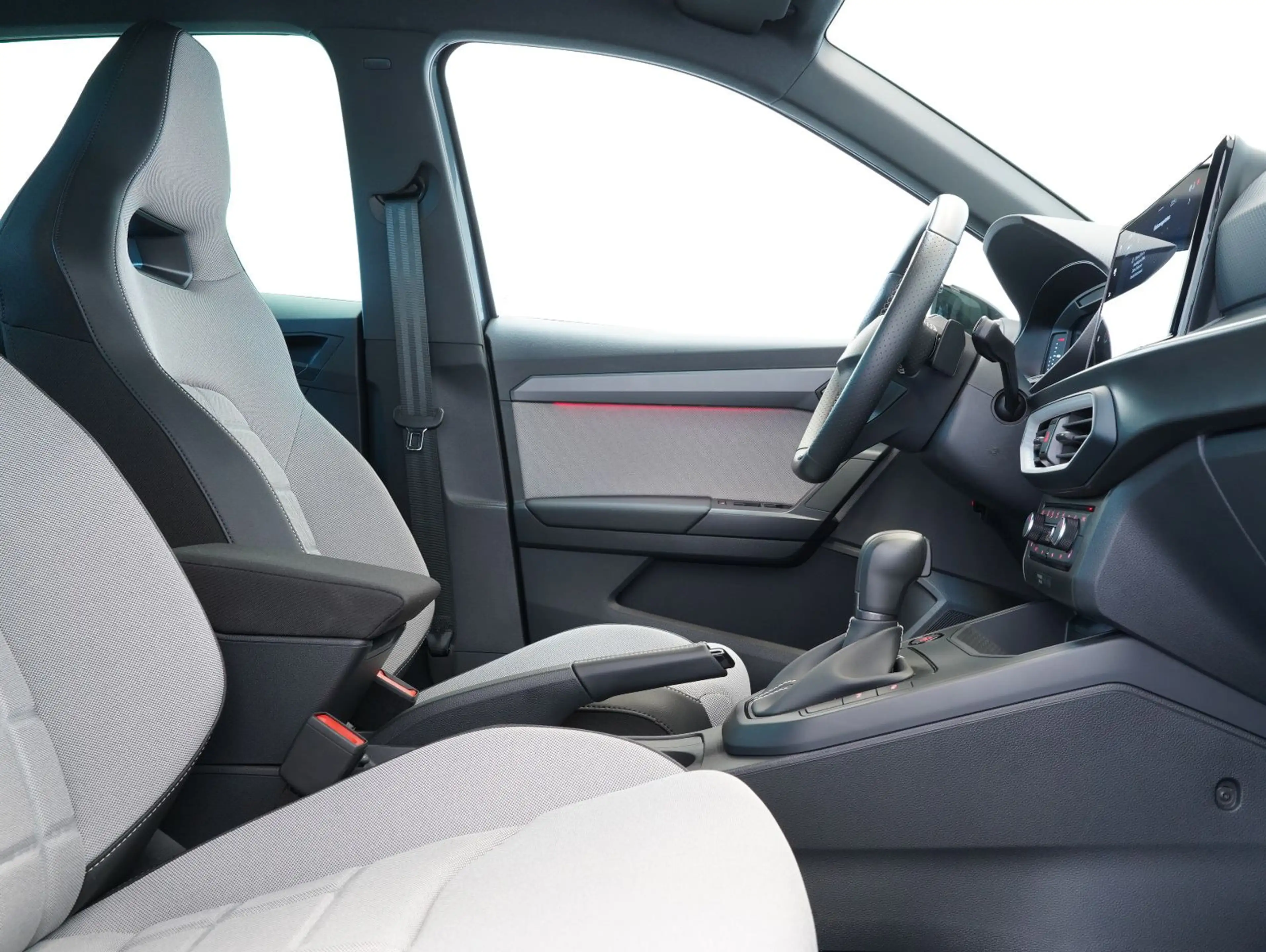 SEAT Arona 1.5 TSI 110 kW FR Black Edition — photo 13