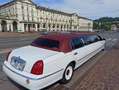 Lincoln Town Car - thumbnail 6