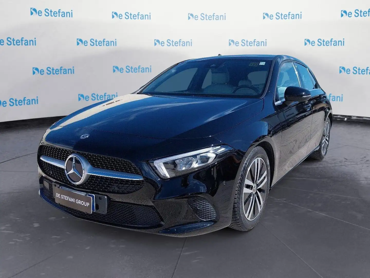 Mercedes-Benz A 180 A 180 d Automatic Business Extra Nero - 1