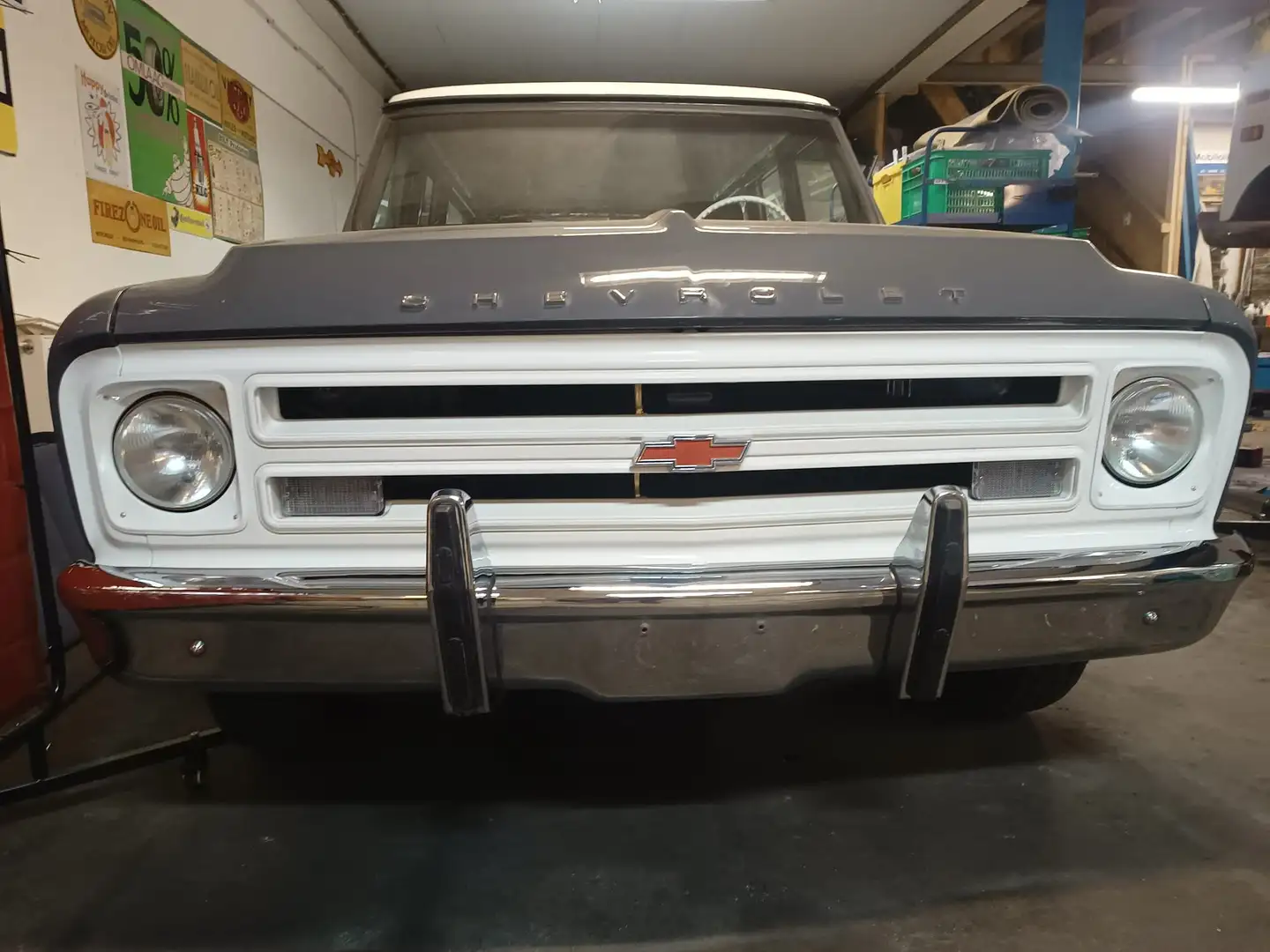 Chevrolet Suburban C10 Gri - 1