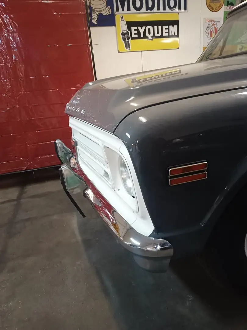 Chevrolet Suburban C10 Gri - 2