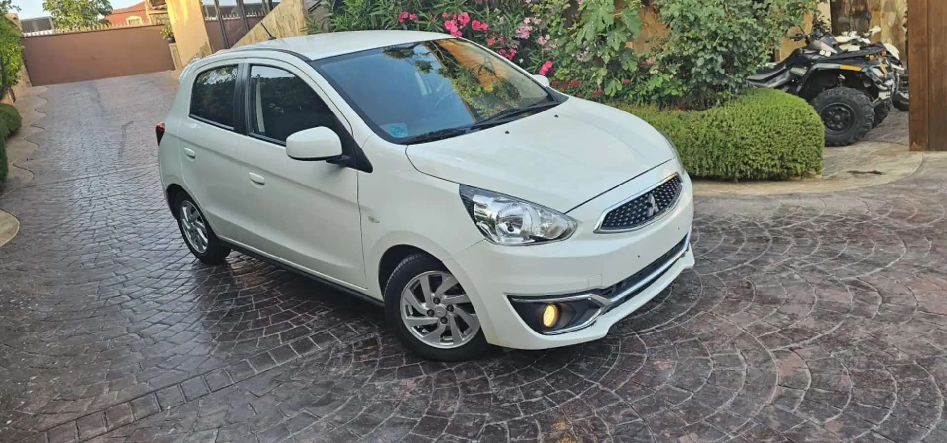 Mitsubishi Space Star 120 MPI Kaiteki Blanco - 1