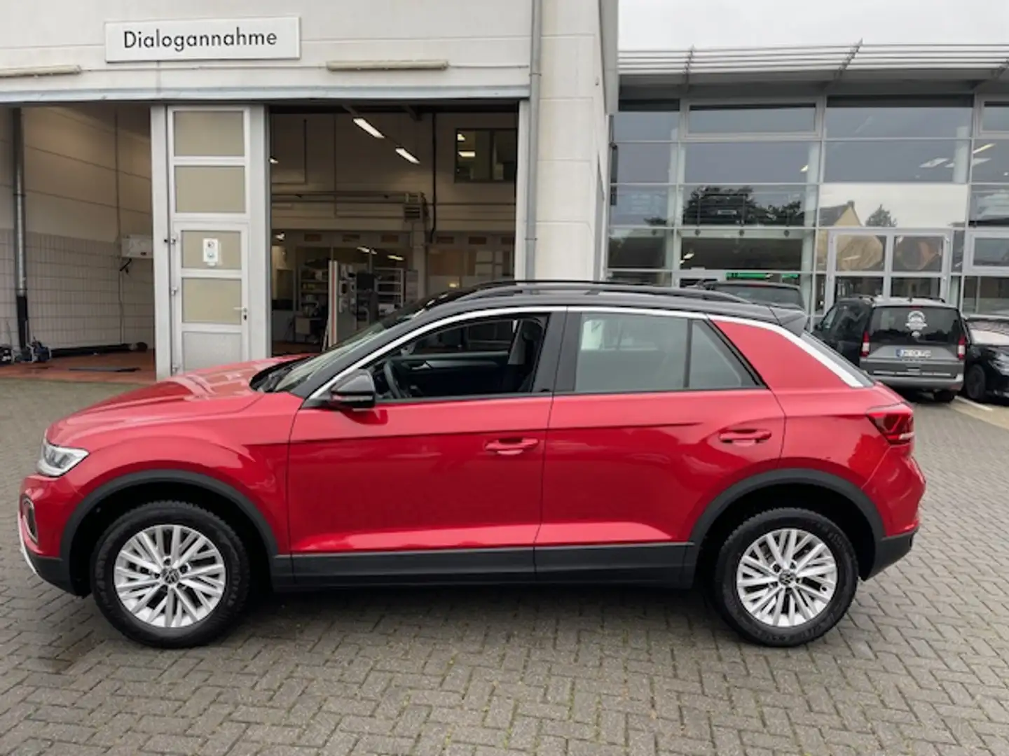 Volkswagen T-Roc 1.5TSi Life NaviMedia ACC Sitzheiz. Parkassist ... Rot - 2