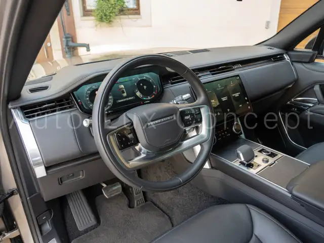 Land Rover Range Rover view 8
