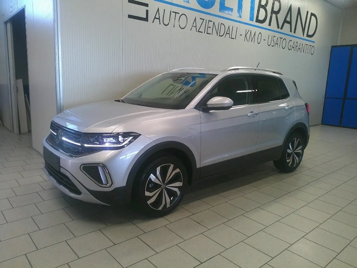 Volkswagen T-Cross 1.0 TSI 110 CV DSG Style Plateado - 1