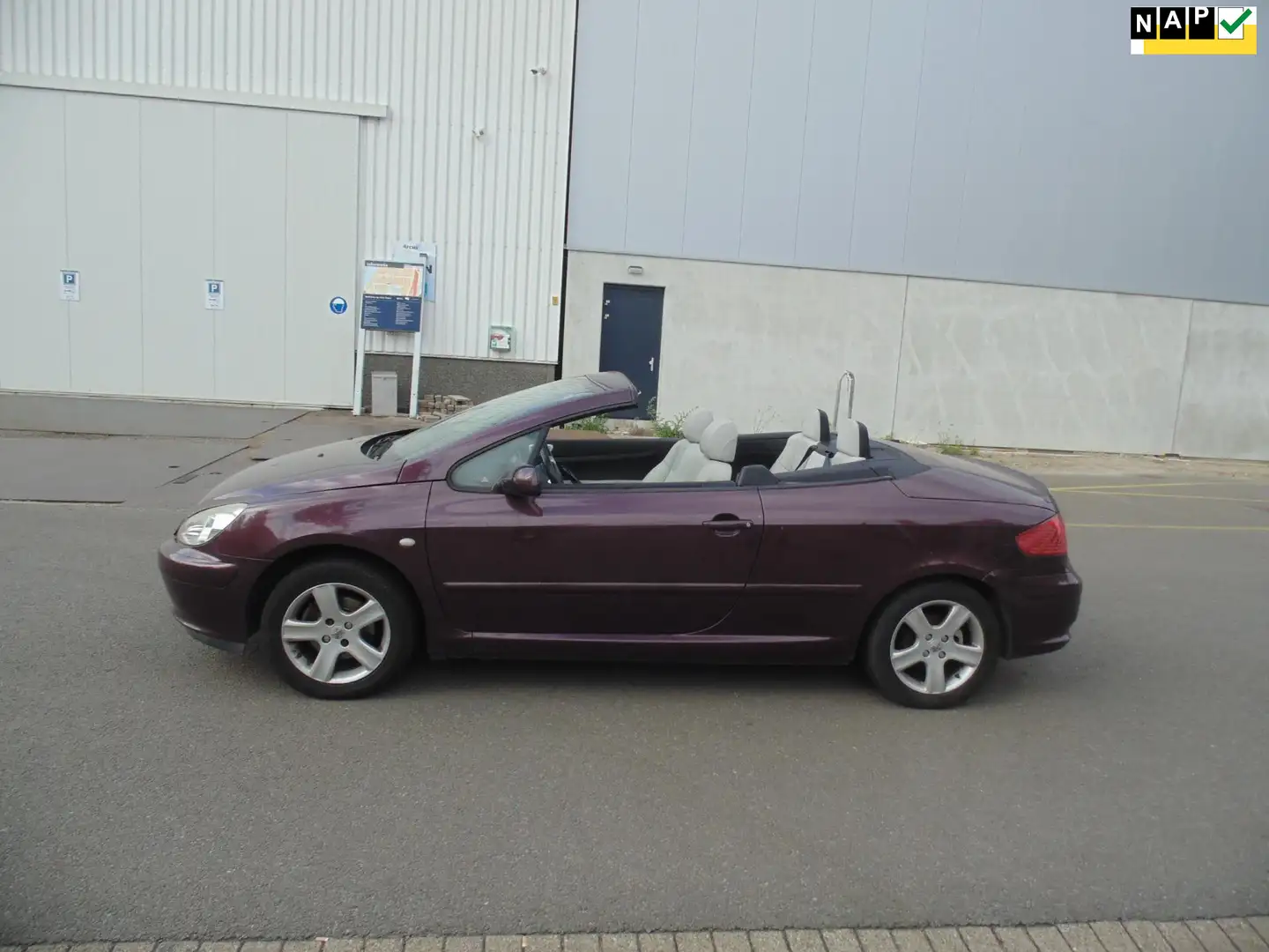 Peugeot 307 CC 1.6-16V CABRIO MEET LEER AIRCO NAVI KM 95000 Mauve - 1
