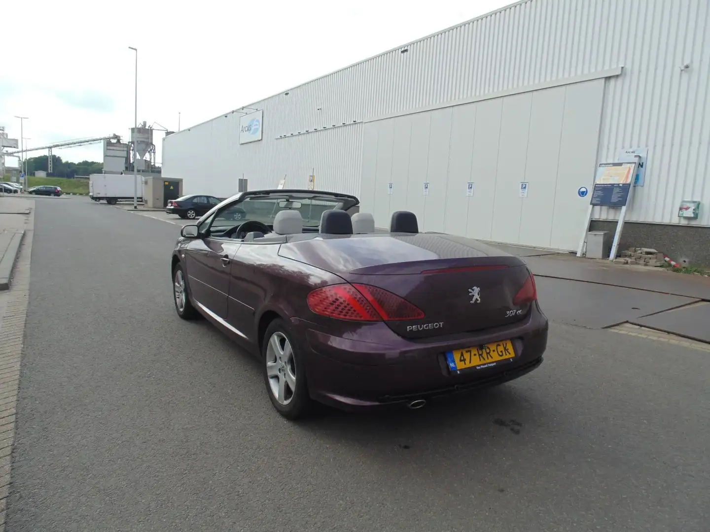 Peugeot 307 CC 1.6-16V CABRIO MEET LEER AIRCO NAVI KM 95000 Mauve - 2