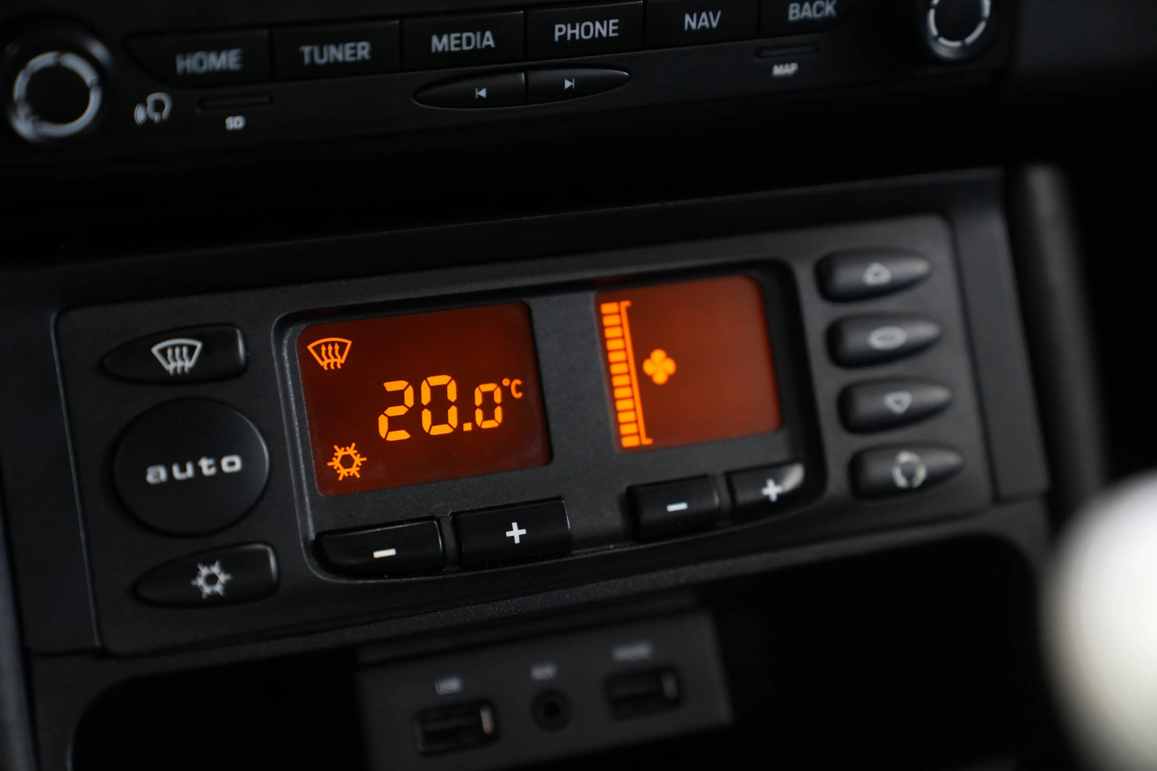 Porsche 911 996 Turbo Carrera Coupe  *4S X50*NAV*BOSE*SPORT-AB — photo 32