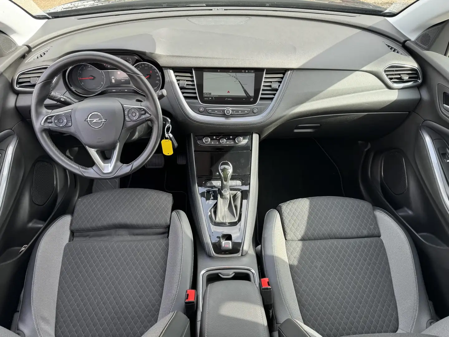 Opel Grandland X 1.6 Turbo Business Executive / Automaat / Navigati Blauw - 2