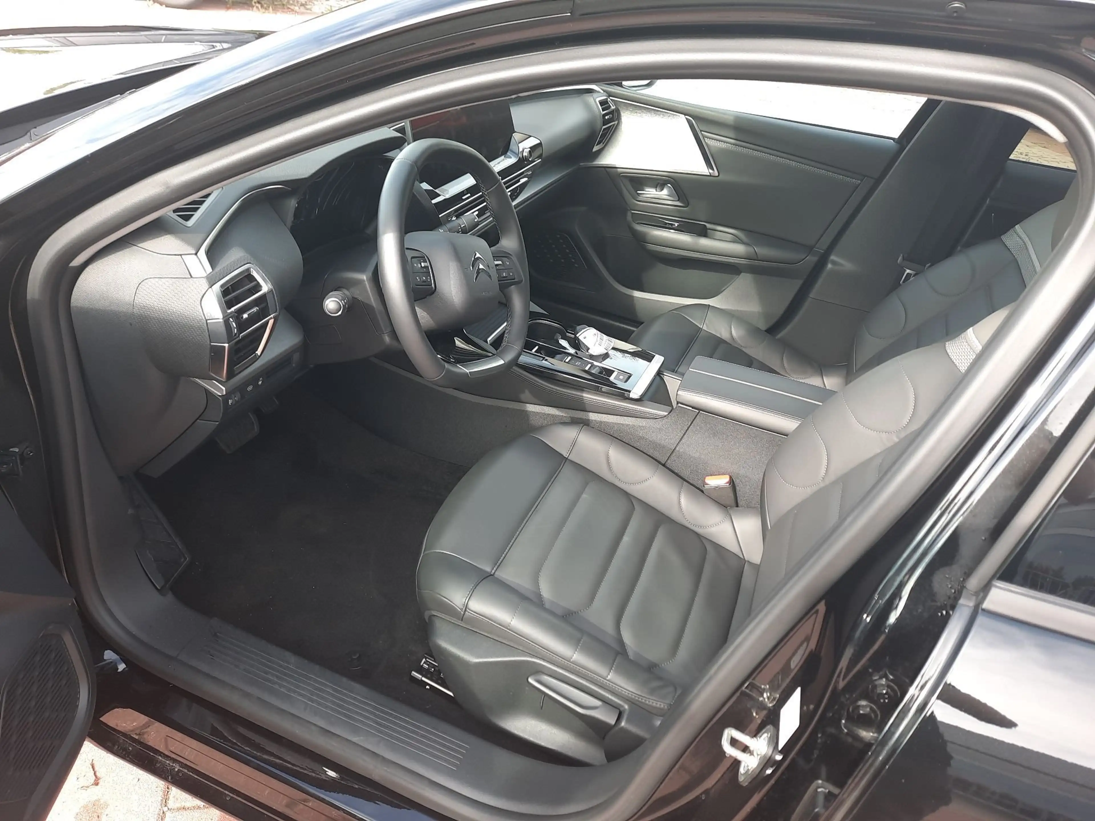 Citroen C5 X 1.2 PureTech 145 Plus Navi Kamera DAB LED — photo 12