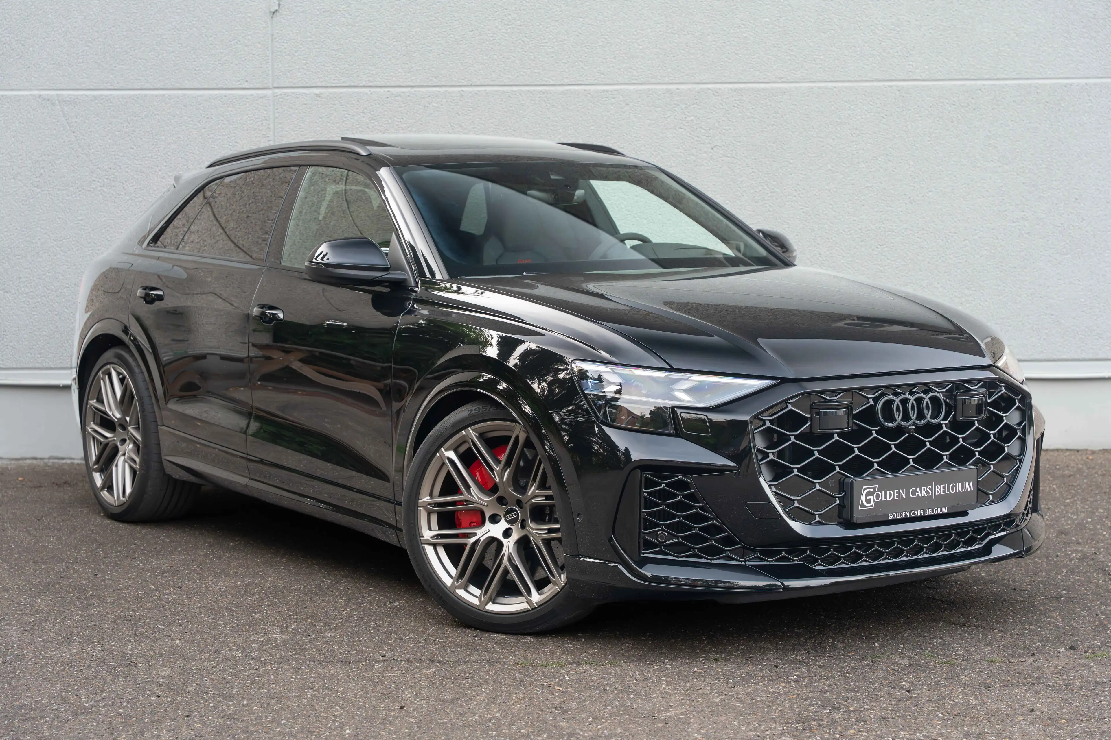 Audi RS Q8 Performance MATRIX/4-WIELSTURING/CERAMIC/PANO/HUD/SOFTCLOSE/B&O — photo 2