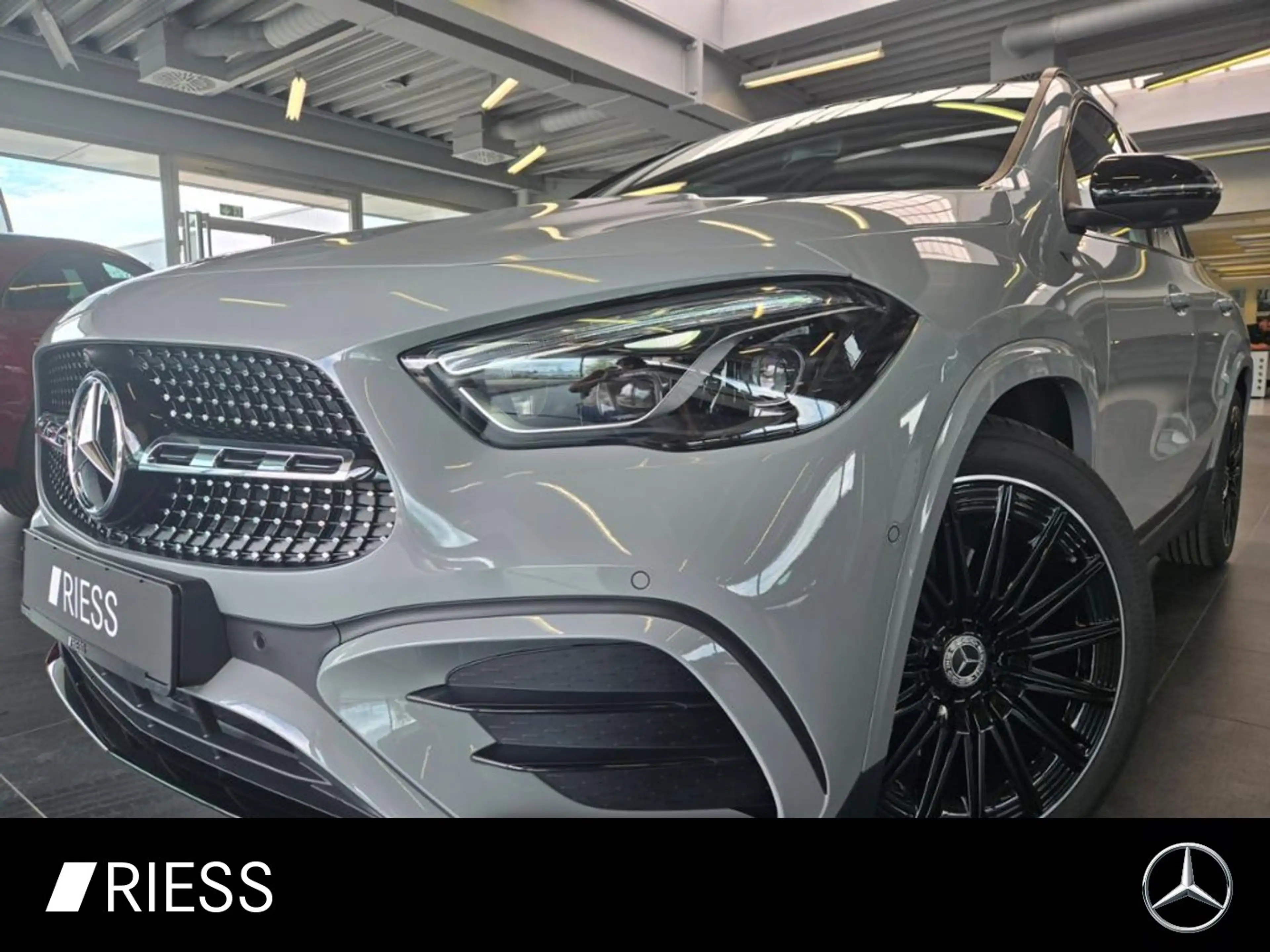 Mercedes-Benz GLA 200 d 4MATIC 360 ACC AHK AUT DynLicht Kam.