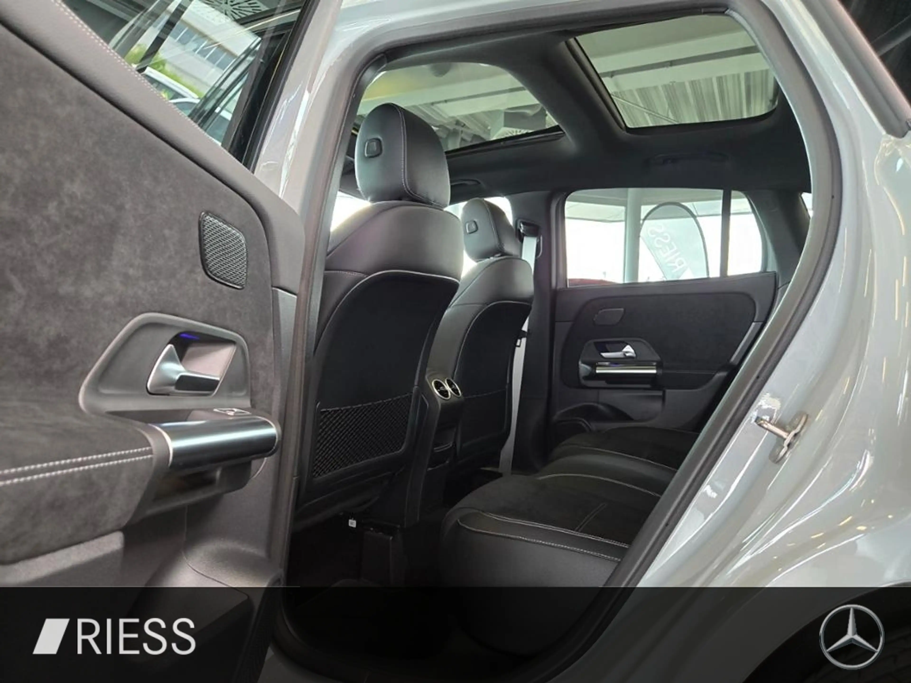 Mercedes-Benz GLA 200 d 4MATIC 360 ACC AHK AUT DynLicht Kam. — photo 5