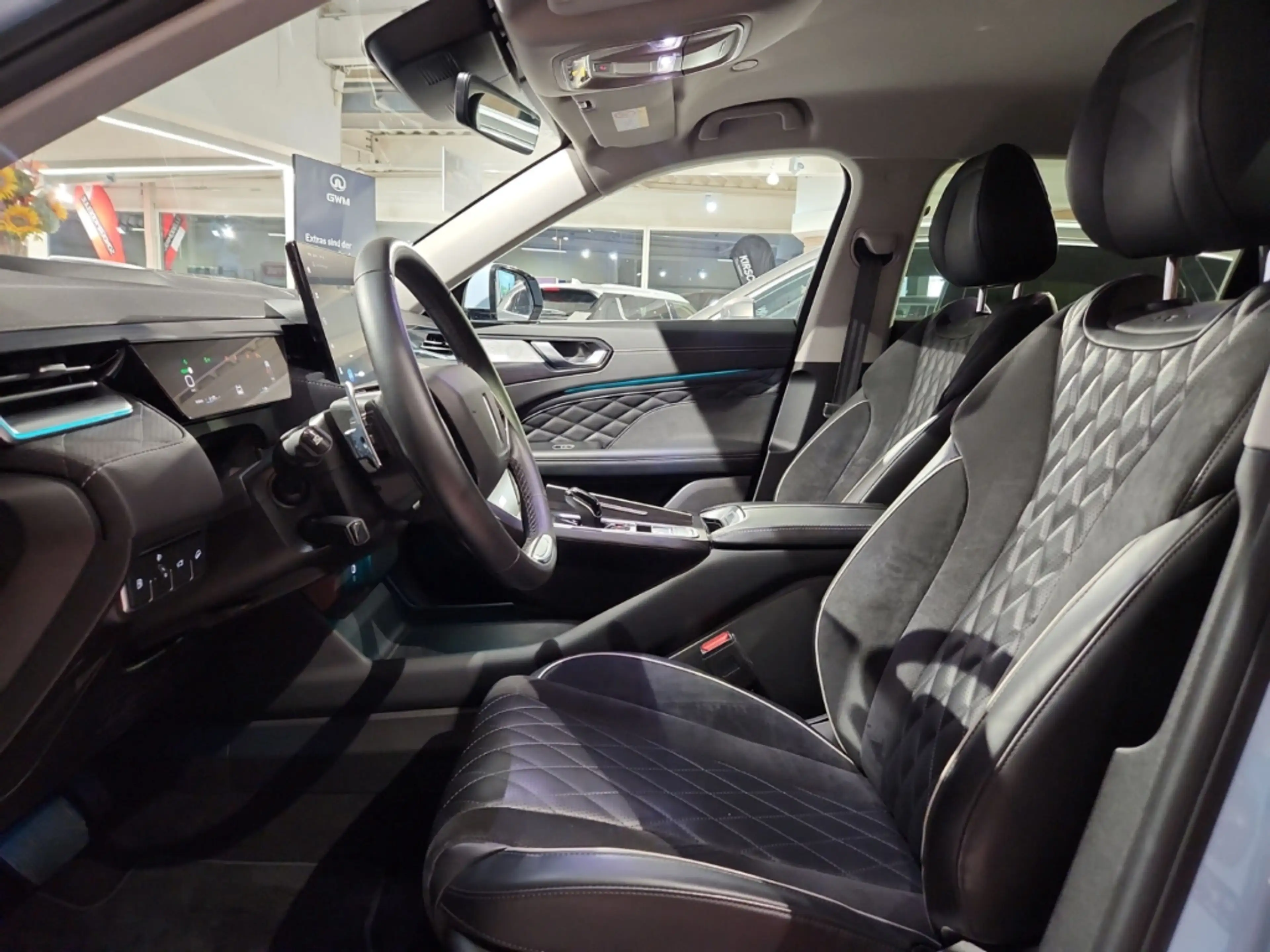 GWM WEY 03 Luxury 4WD Head-Up Sitzklima Infinity Parkassist — photo 7