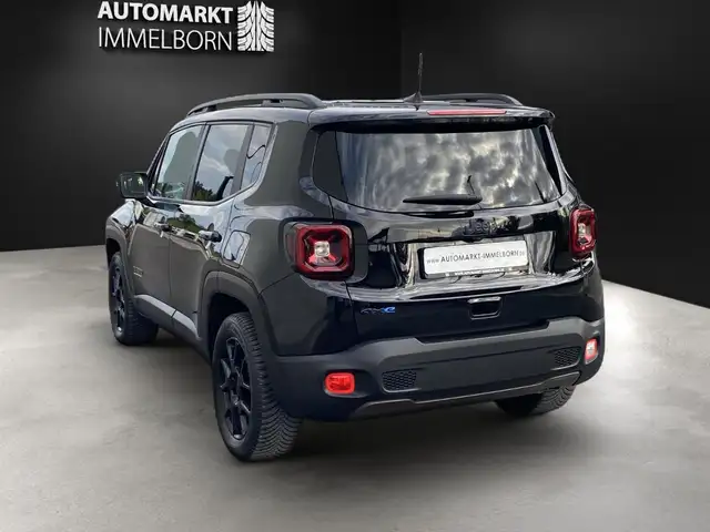 Jeep Renegade view 6