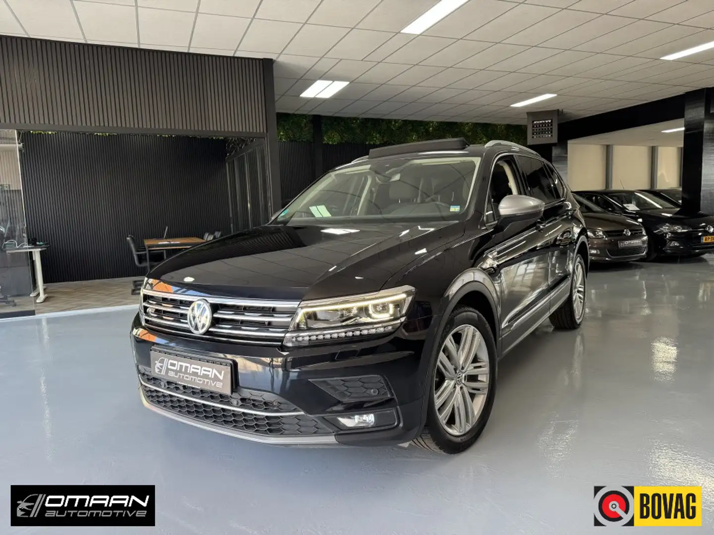 Volkswagen Tiguan Allspace 2.0 TSI R-Line 4Motion Pano 7PRS Zwart - 1