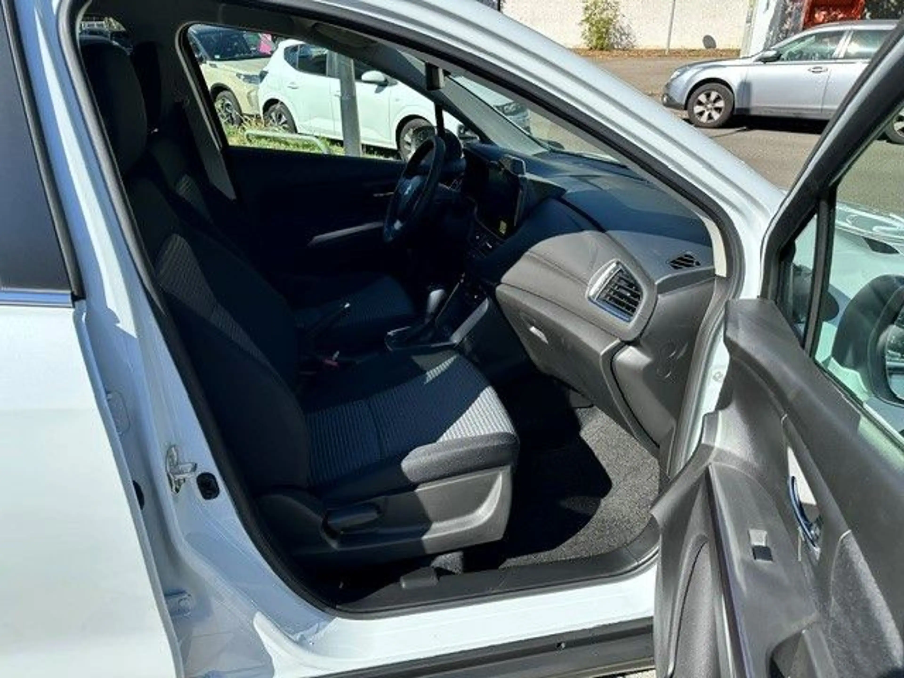 Suzuki SX4 S-Cross S-Cross 1.4 BOOSTERJET Hybrid Comfort AT — photo 10