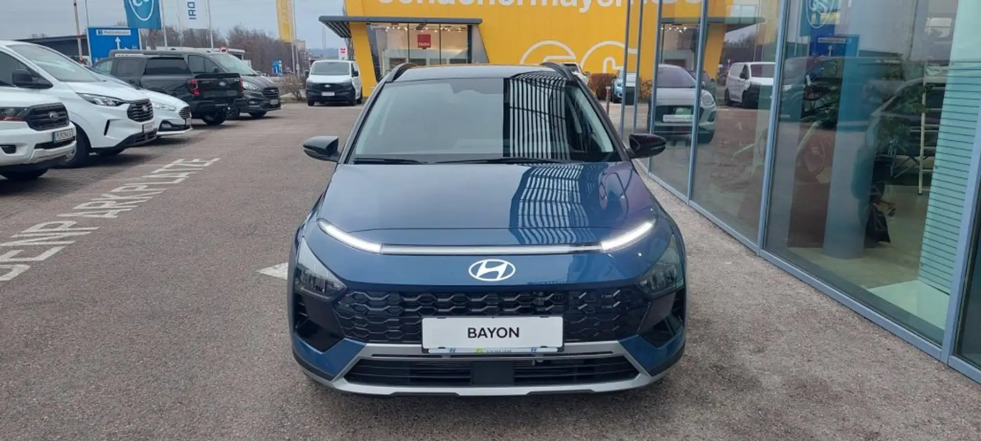 Hyundai BAYON GO Plus 1.0 T-GDI DCT y5bu3-OO2 Negro - 2