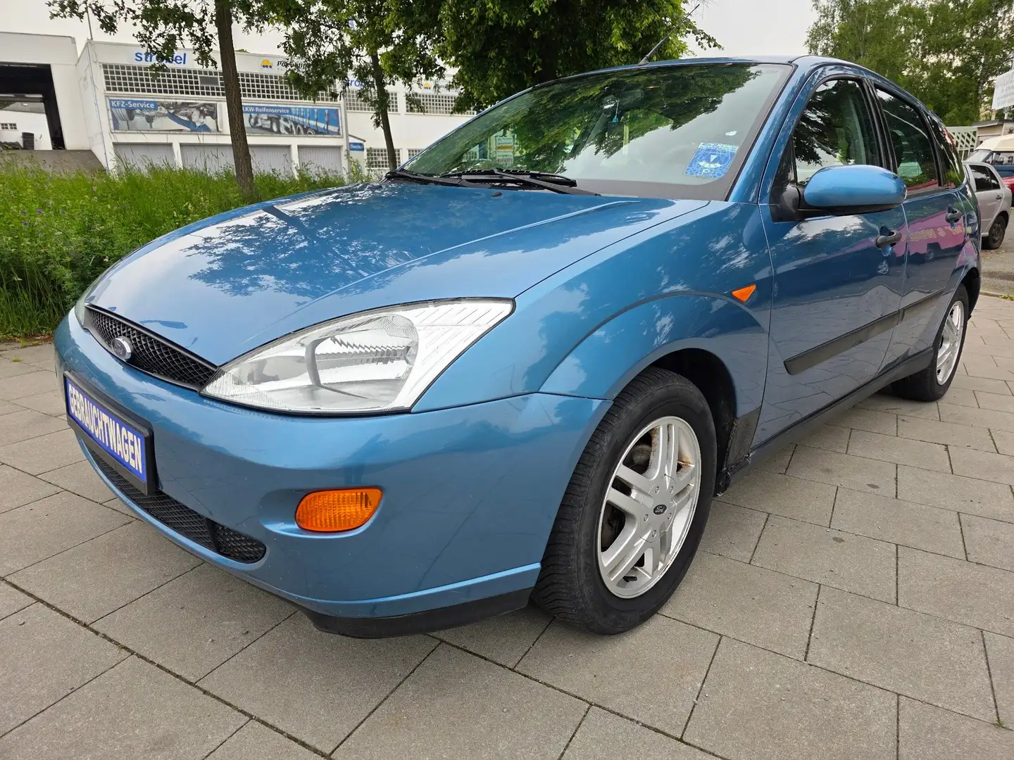 Ford Focus Ambiente TÜV 03/2026 Blau - 2