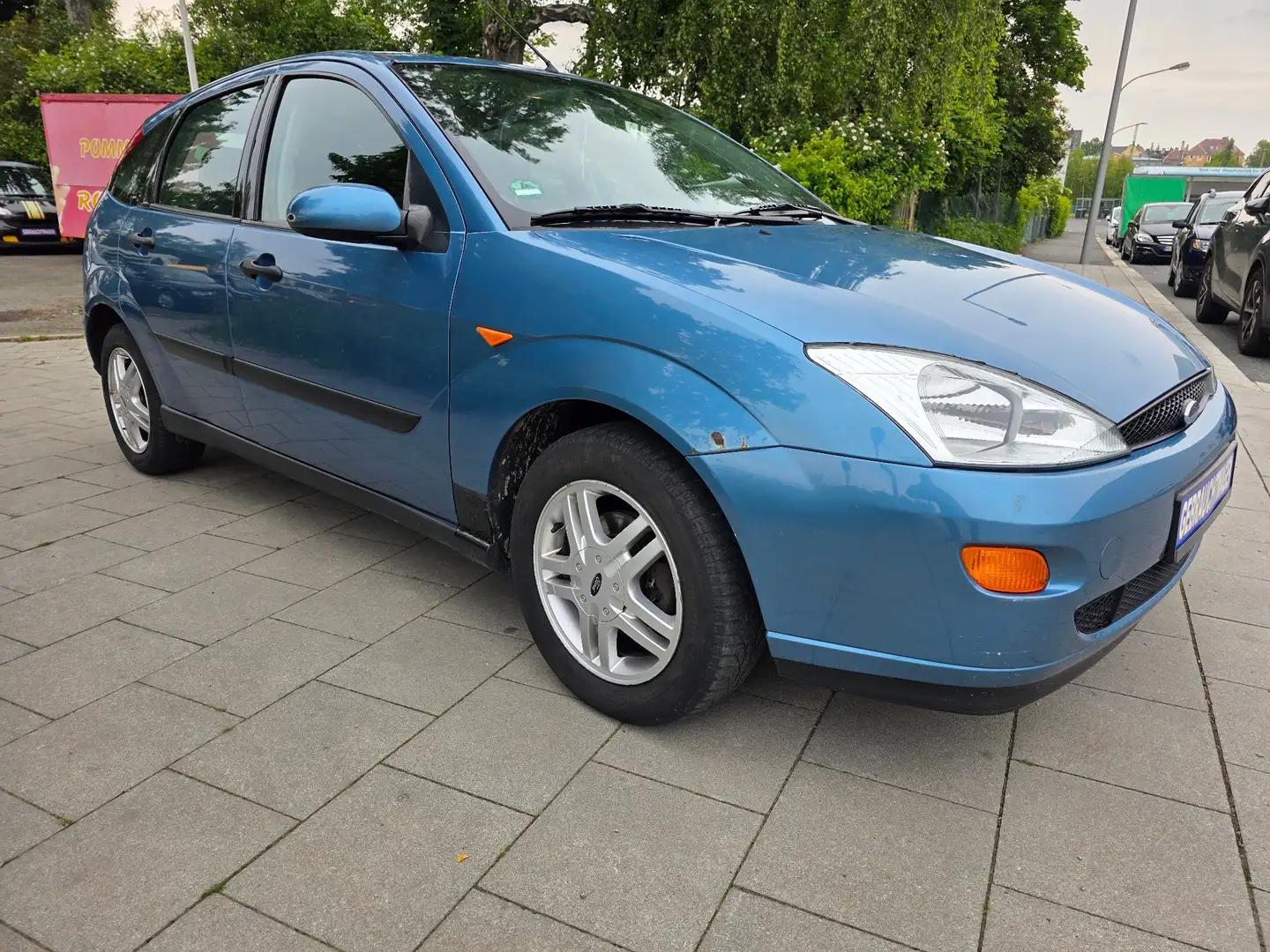 Ford Focus Ambiente TÜV 03/2026 Blau - 1