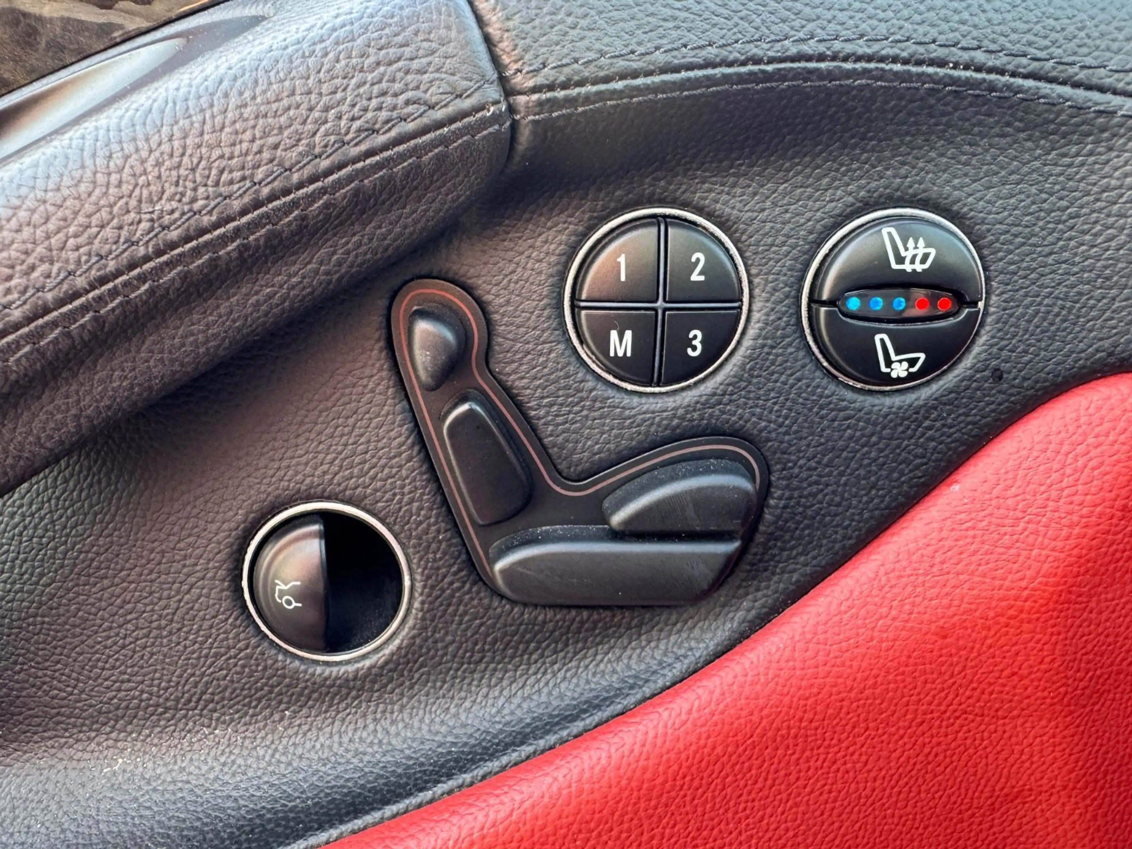 Mercedes-Benz SL 350 Leder Rot, 2. Hand — photo 12