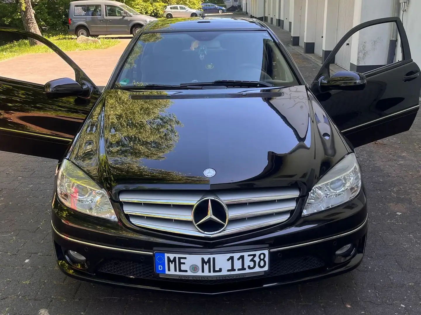 Mercedes-Benz CLC CLC 180 Kompressor Schwarz - 1