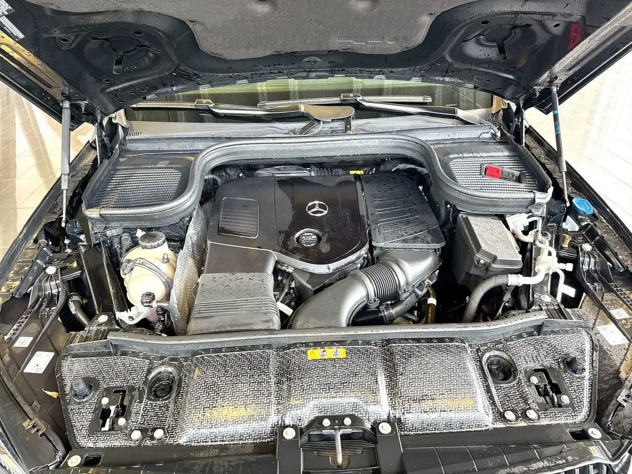 Mercedes-Benz GLE снимка Mercedes-Benz GLE