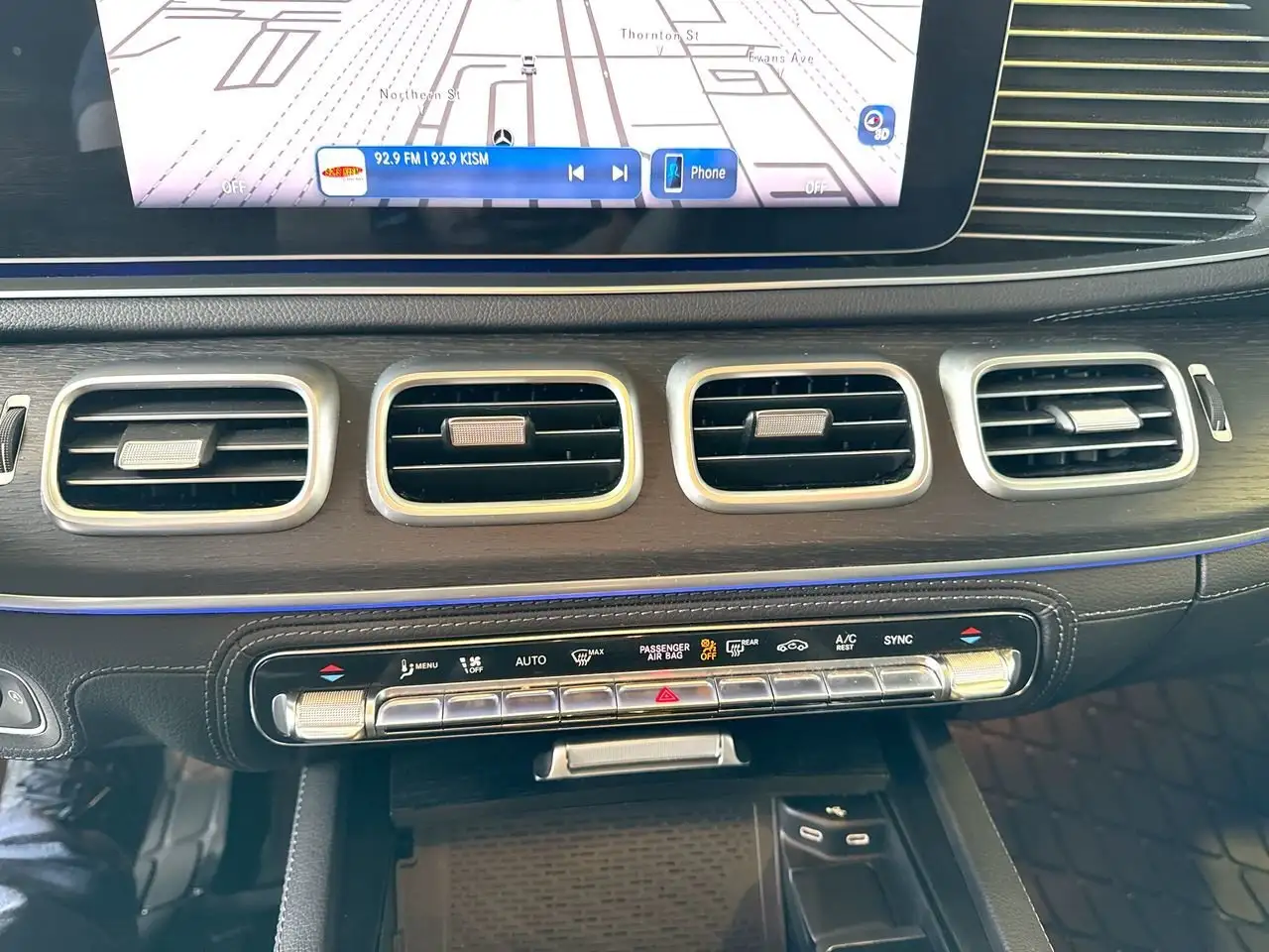 Mercedes-Benz GLE снимка Mercedes-Benz GLE