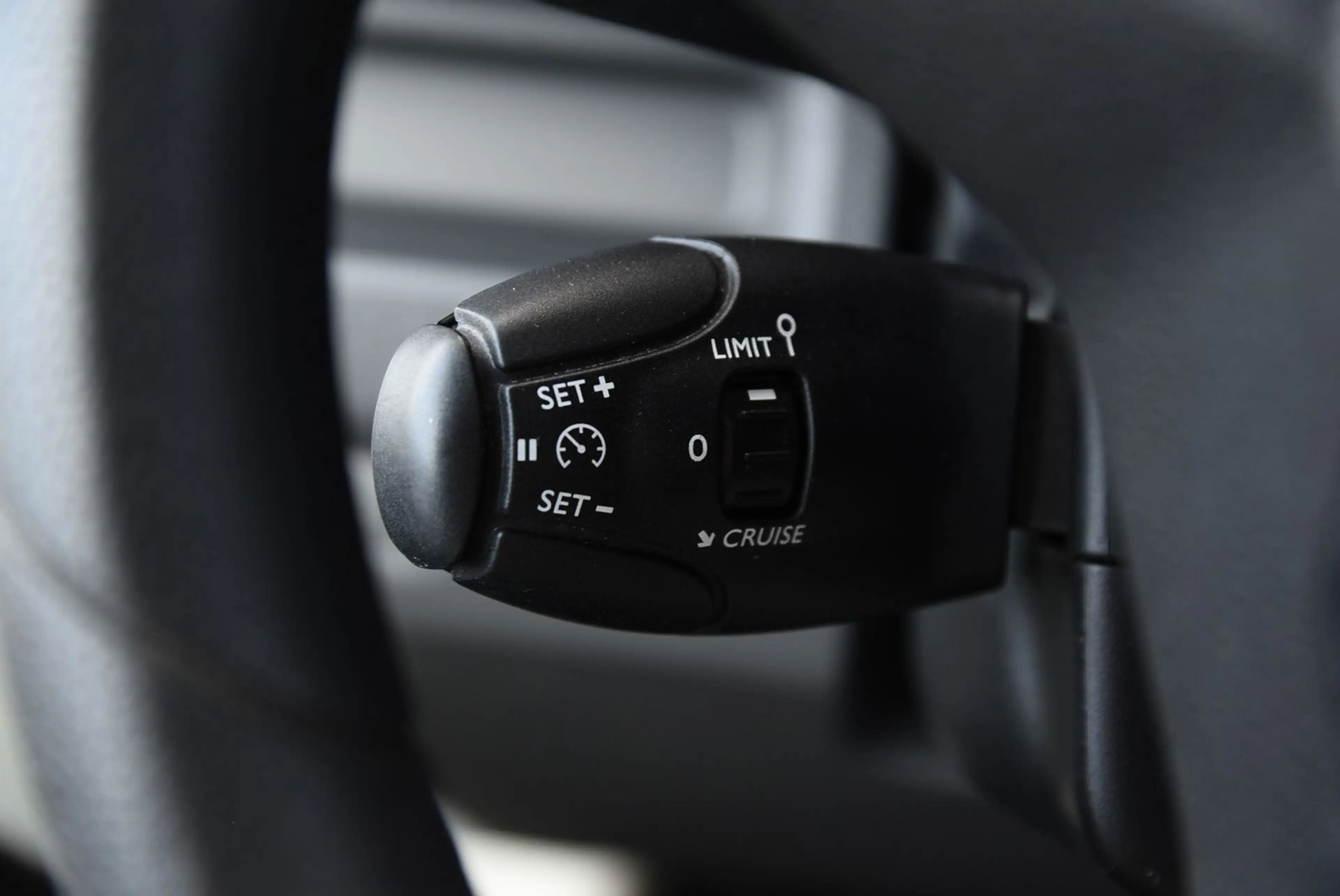 Opel Vivaro Edition L (L3) 1-HAND/Kamera/Klima — photo 11