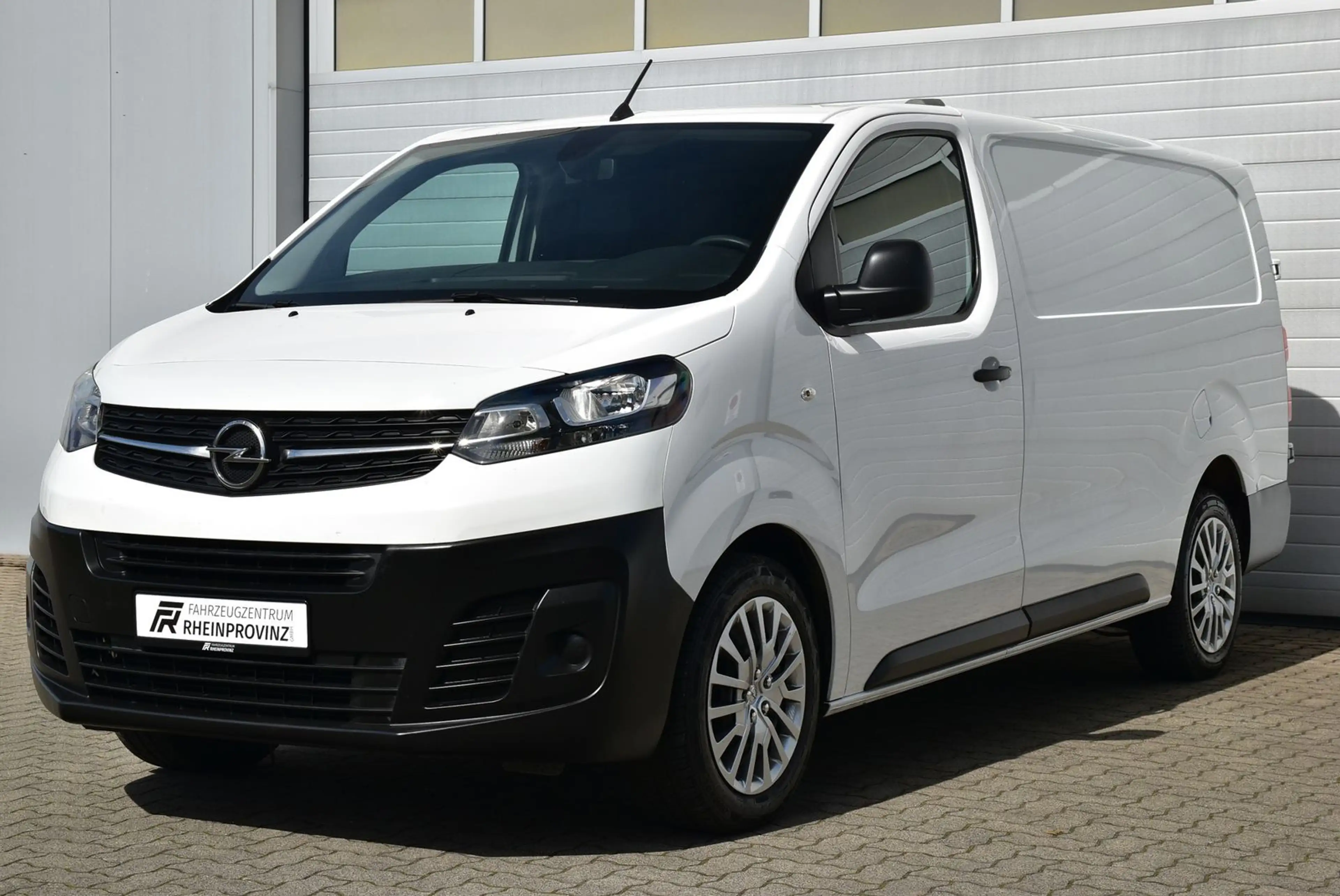 Opel Vivaro Edition L (L3) 1-HAND/Kamera/Klima — photo 6