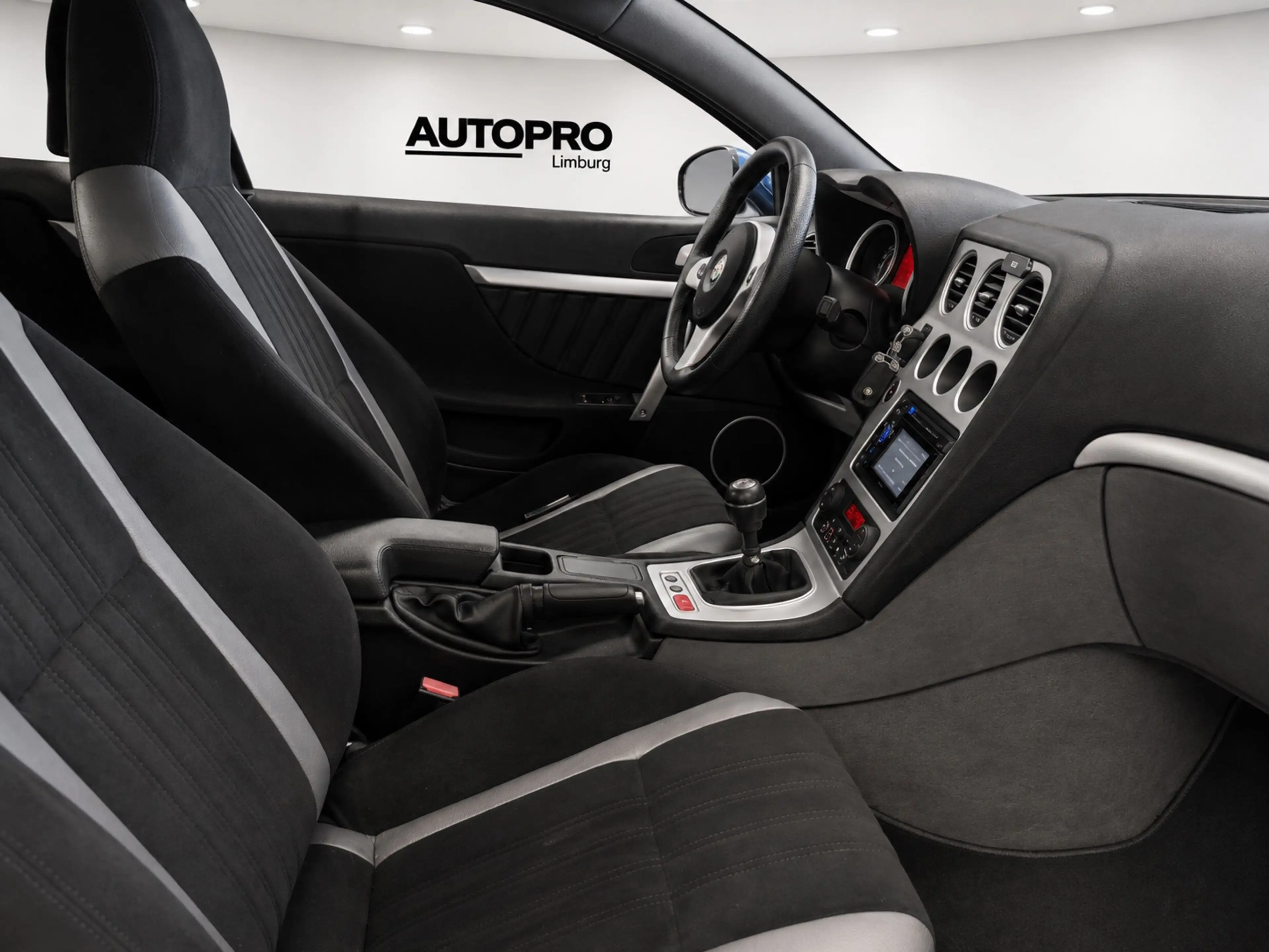 Alfa Romeo Brera 2.2 JTS — photo 8
