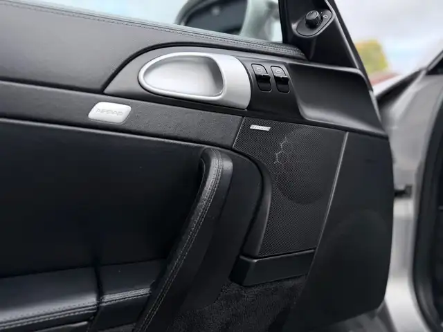 Porsche 997 view 14