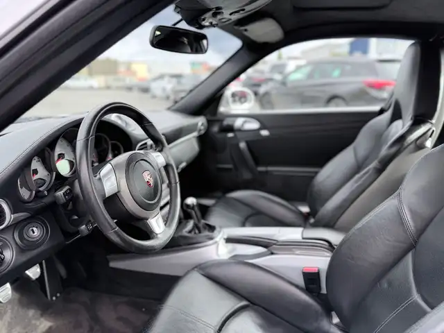 Porsche 997 view 10
