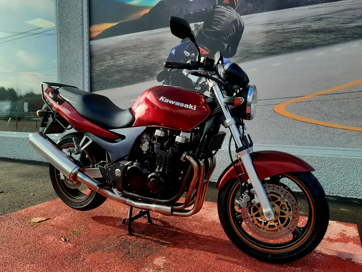 Kawasaki ZR - 7 ZR 750 - 2