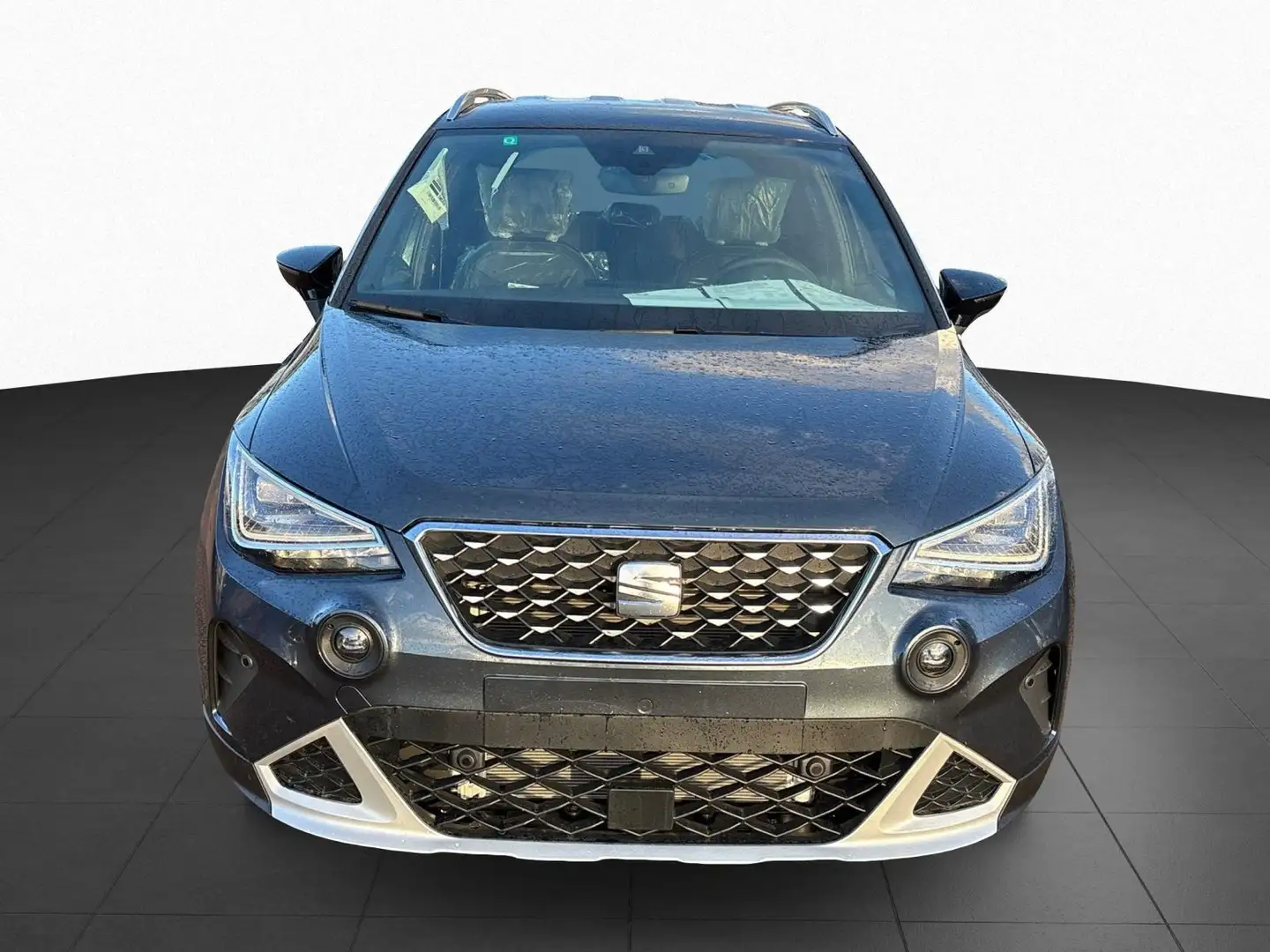 SEAT Arona Xperience 1.0 TSI 85 kW DSG LED Navi PDC R Grau - 2