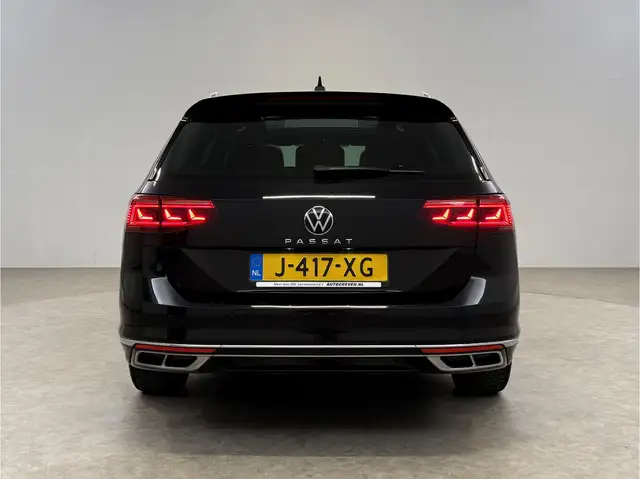 Volkswagen Passat view 9