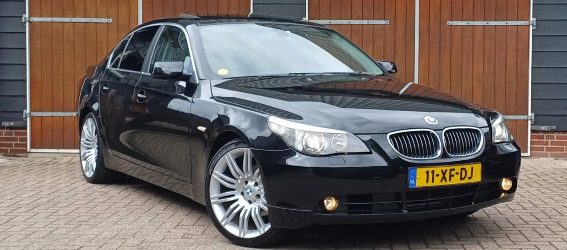 BMW 523 5-serie 523i High Executive, Bluetooth, Automaat, Noir - 1