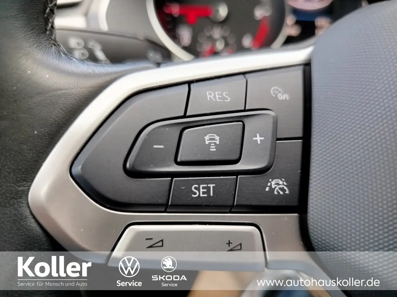 Volkswagen Passat Passat Variant 2.0 TDI DSG 4MO STDHZ 360Kamera LED 10