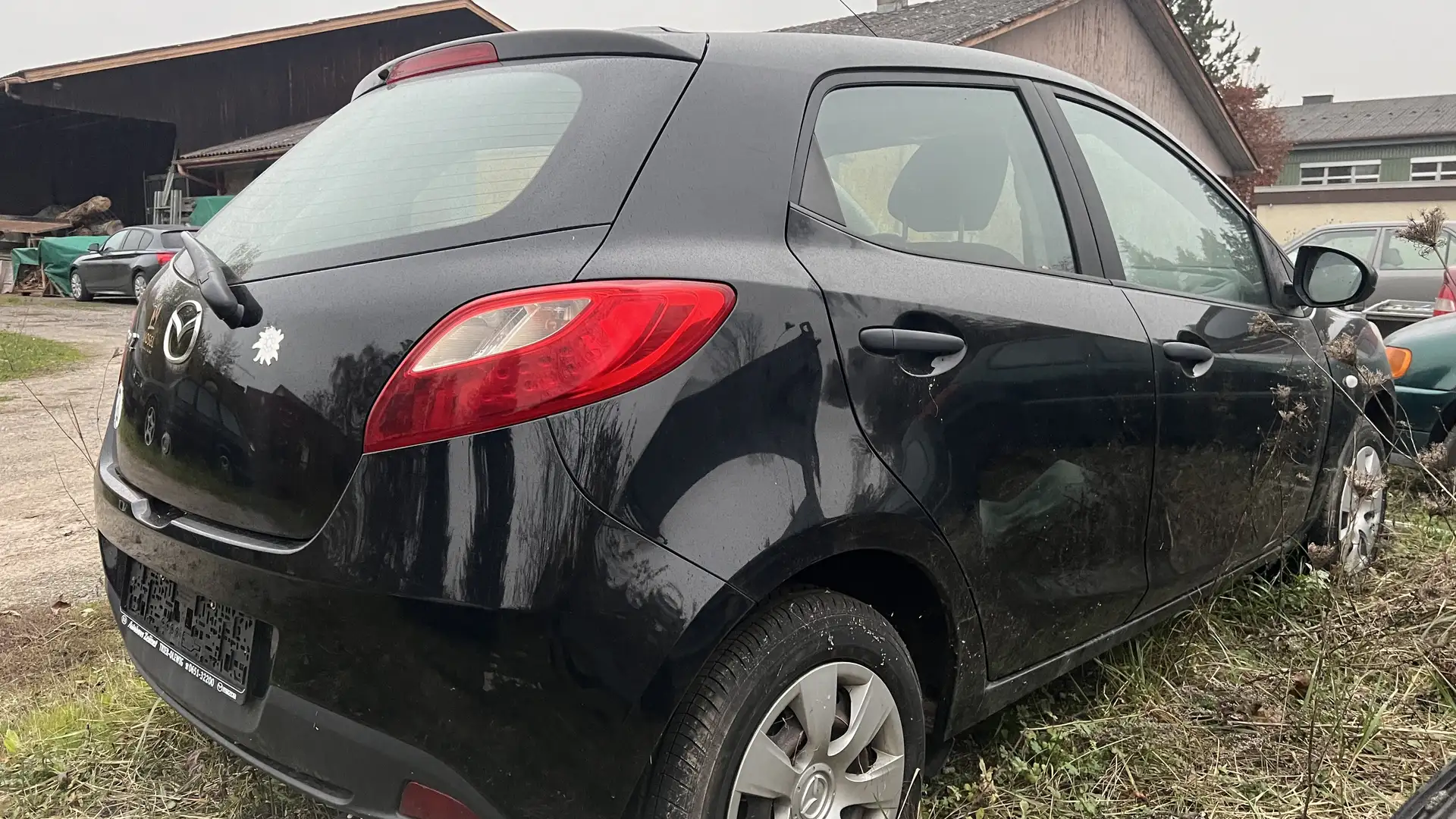Mazda 2 1.3 MZR Active Schwarz - 1
